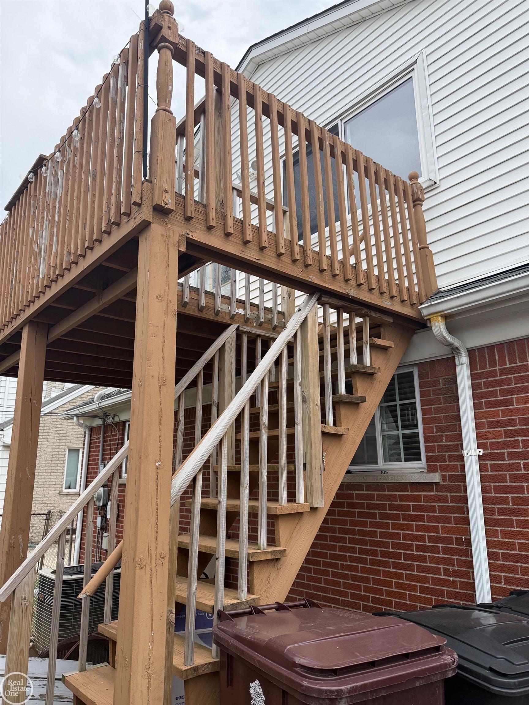 8053 Virginia Park Street, Center Line, MI, 48015
