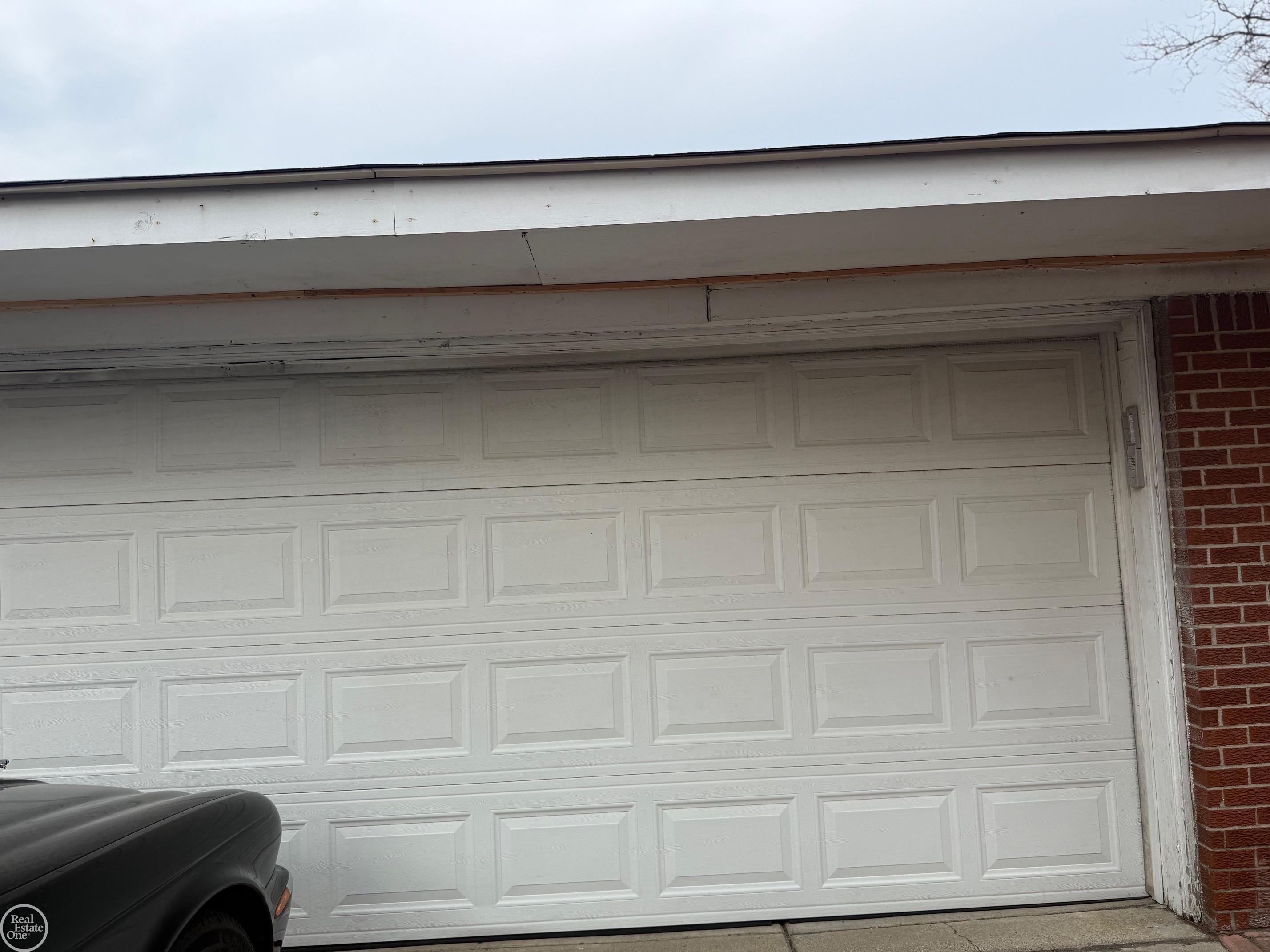 8053 Virginia Park Street, Center Line, MI, 48015