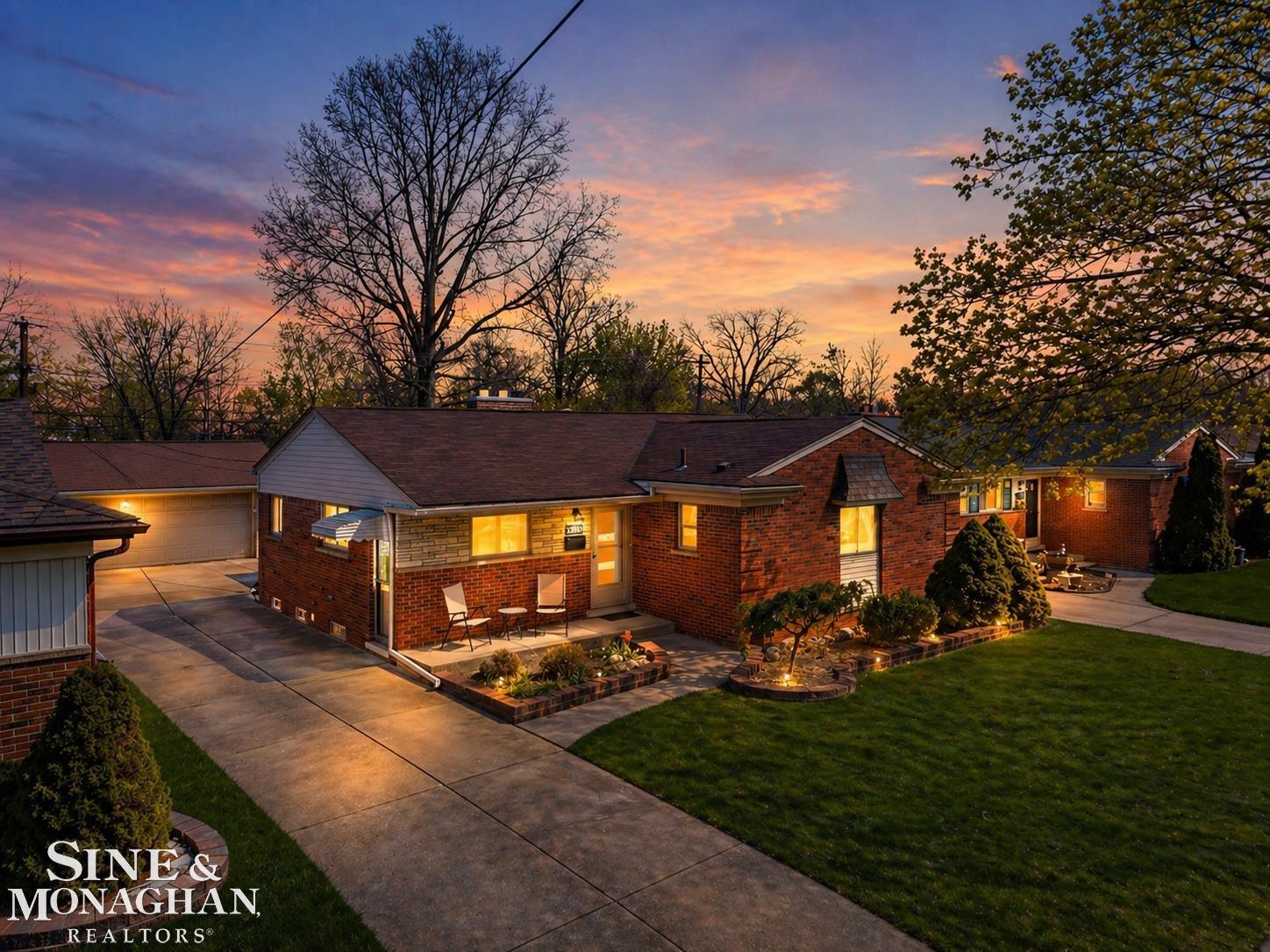 Megan Webster Featured Listings