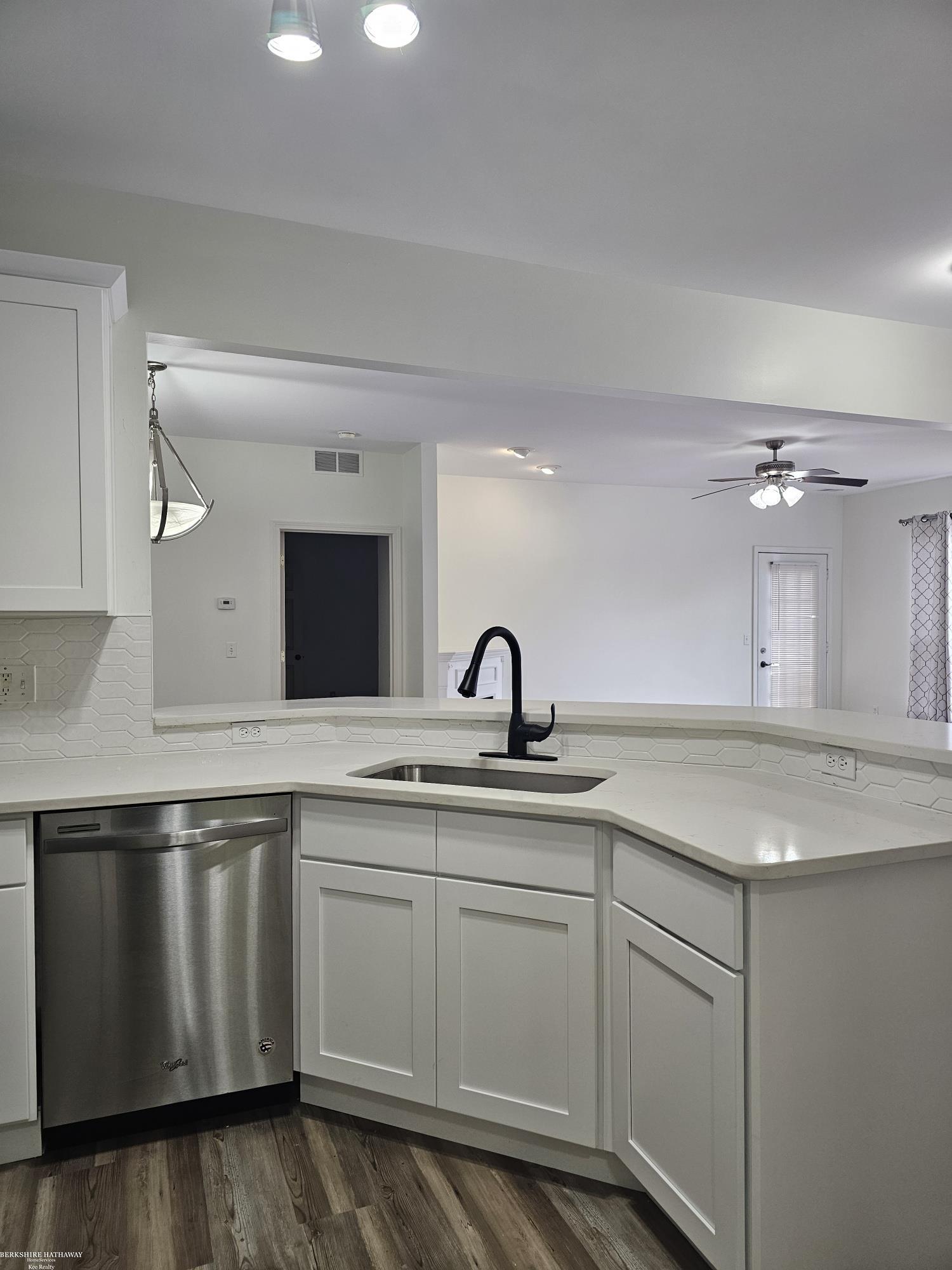 51789 Adler Park Drive UNIT&nbsp;63, New Baltimore, MI, 48051