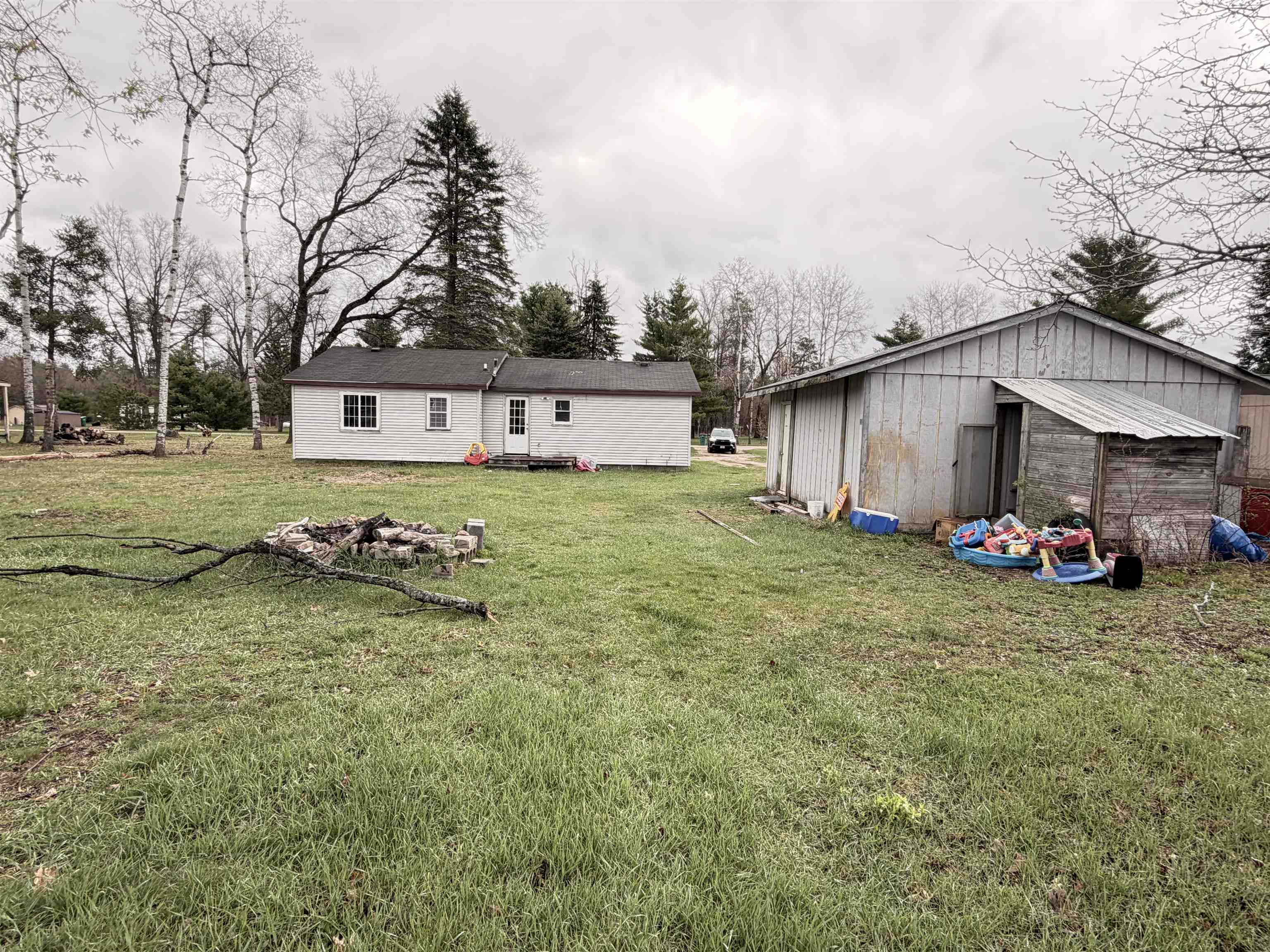 W Trail, Harrison, MI, 48625