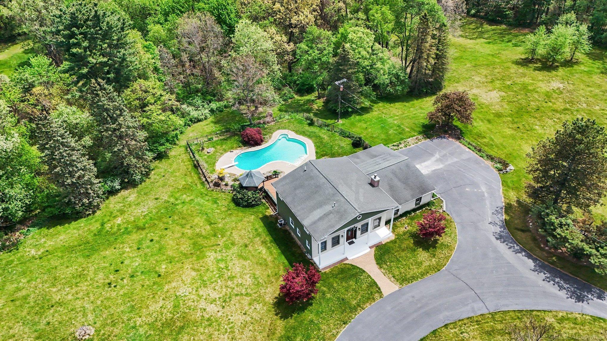 3285 Hosner Road photo 2