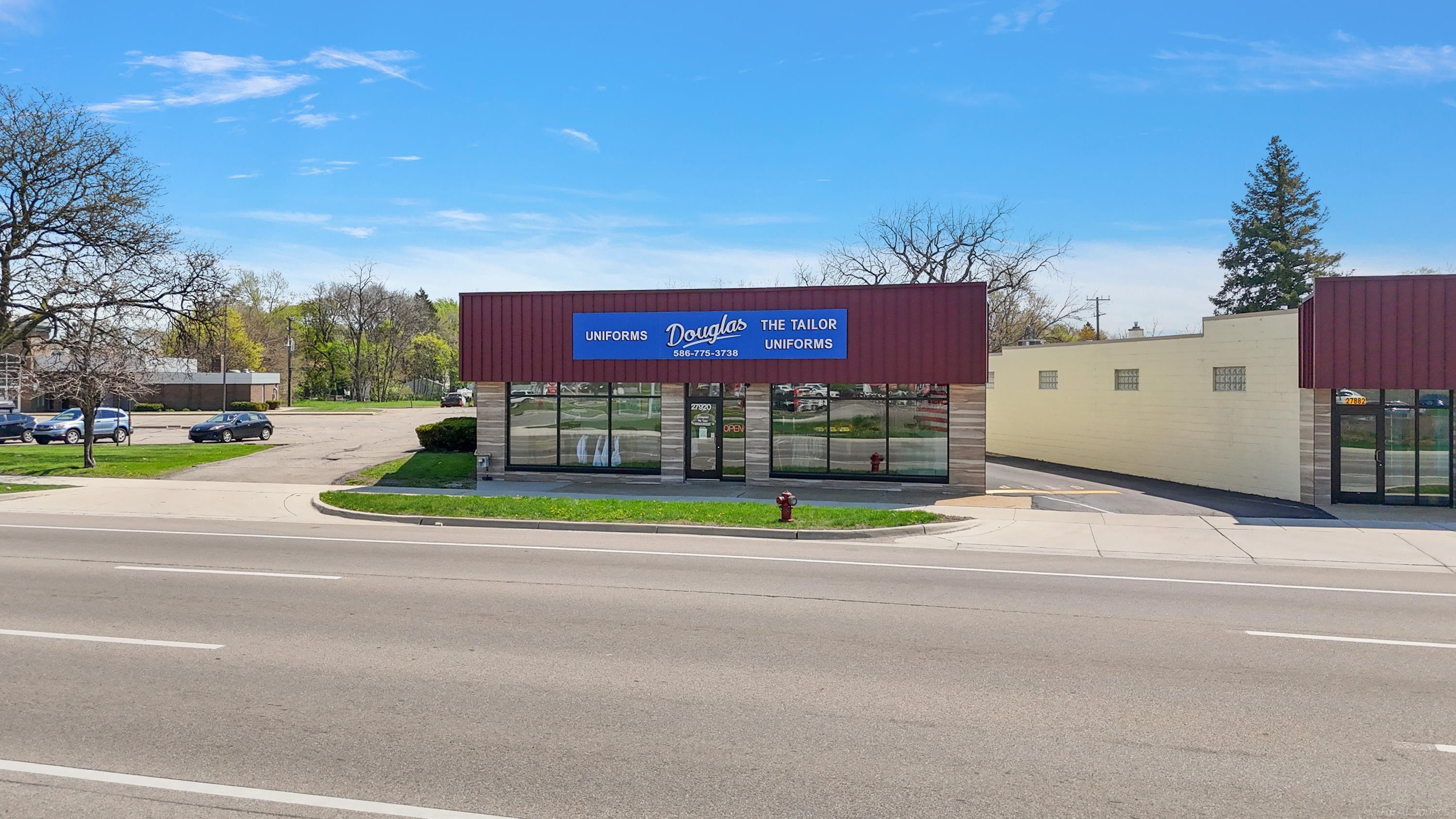 27920 Gratiot Avenue, Roseville, MI, 48066