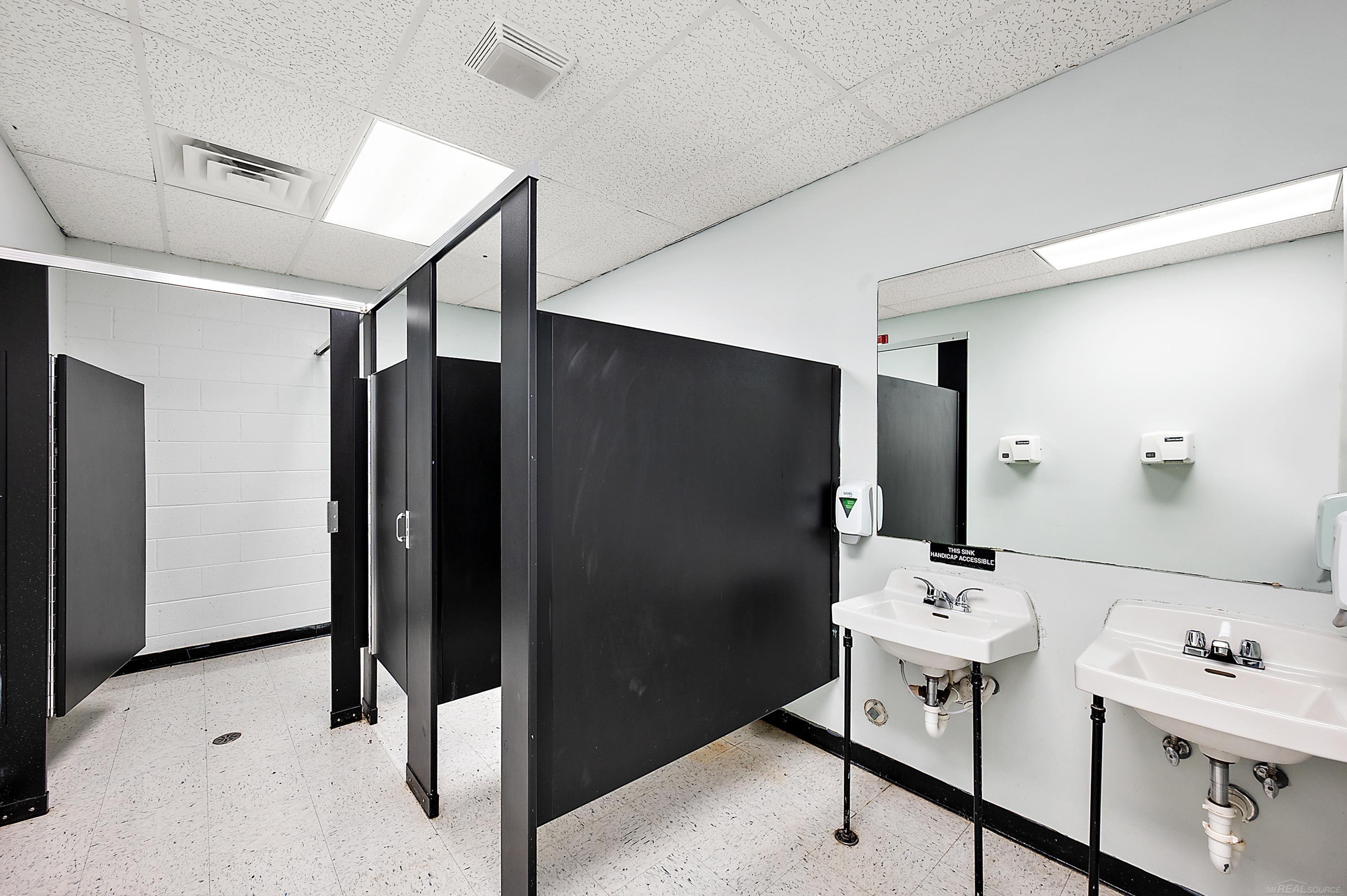 2061 S. Almont Avenue, Imlay City, MI, 48444