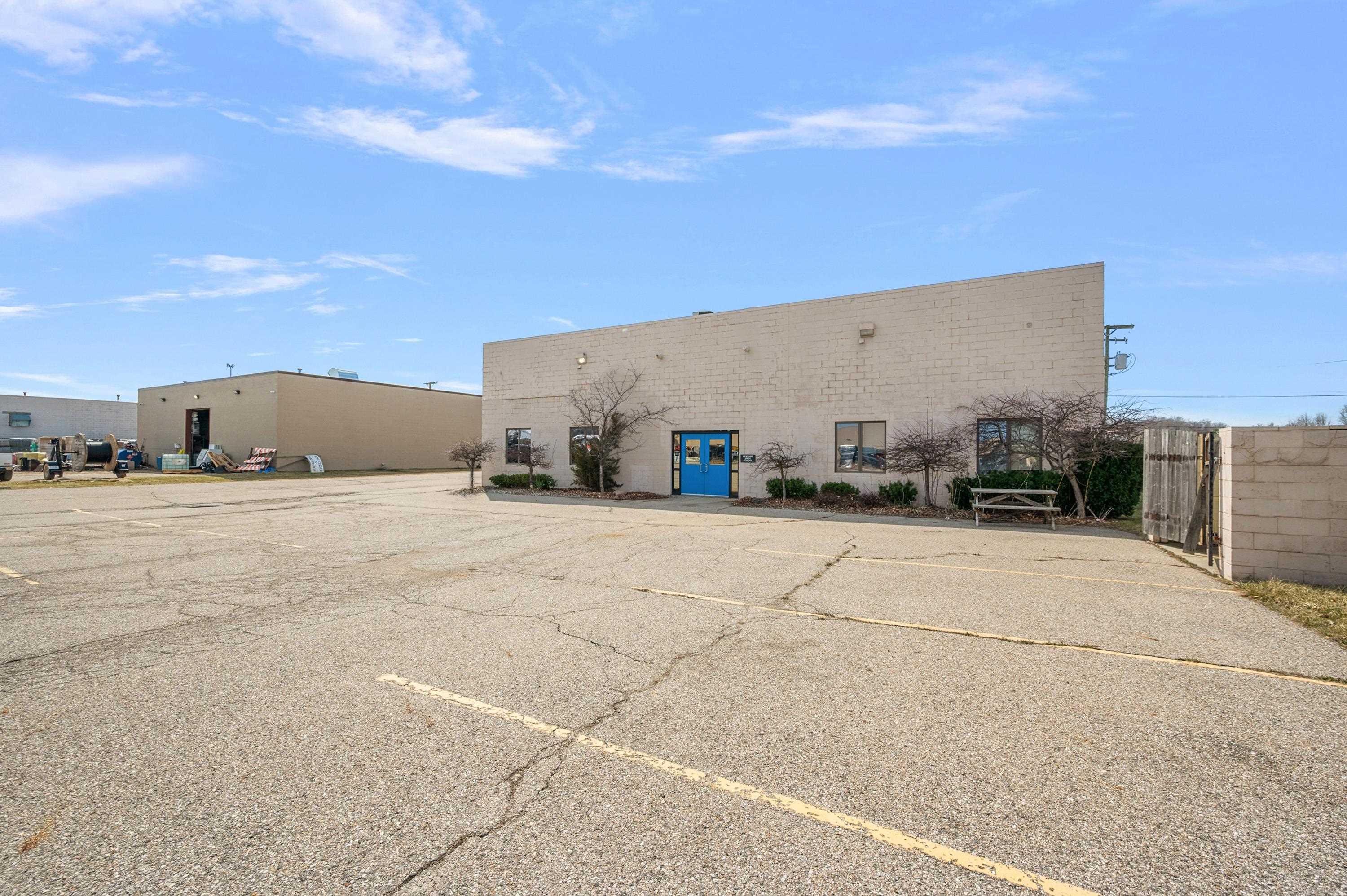 2061 S. Almont Avenue, Imlay City, MI, 48444