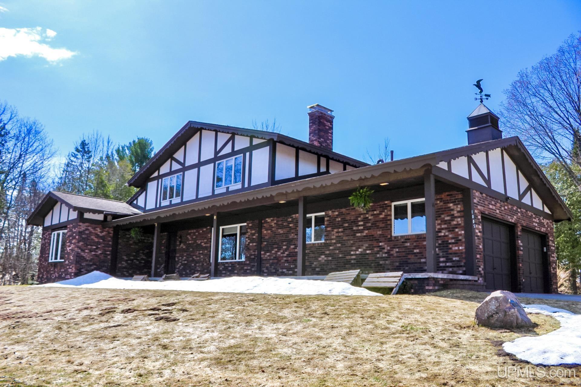 1005 11th Avenue, Houghton, MI, 49931