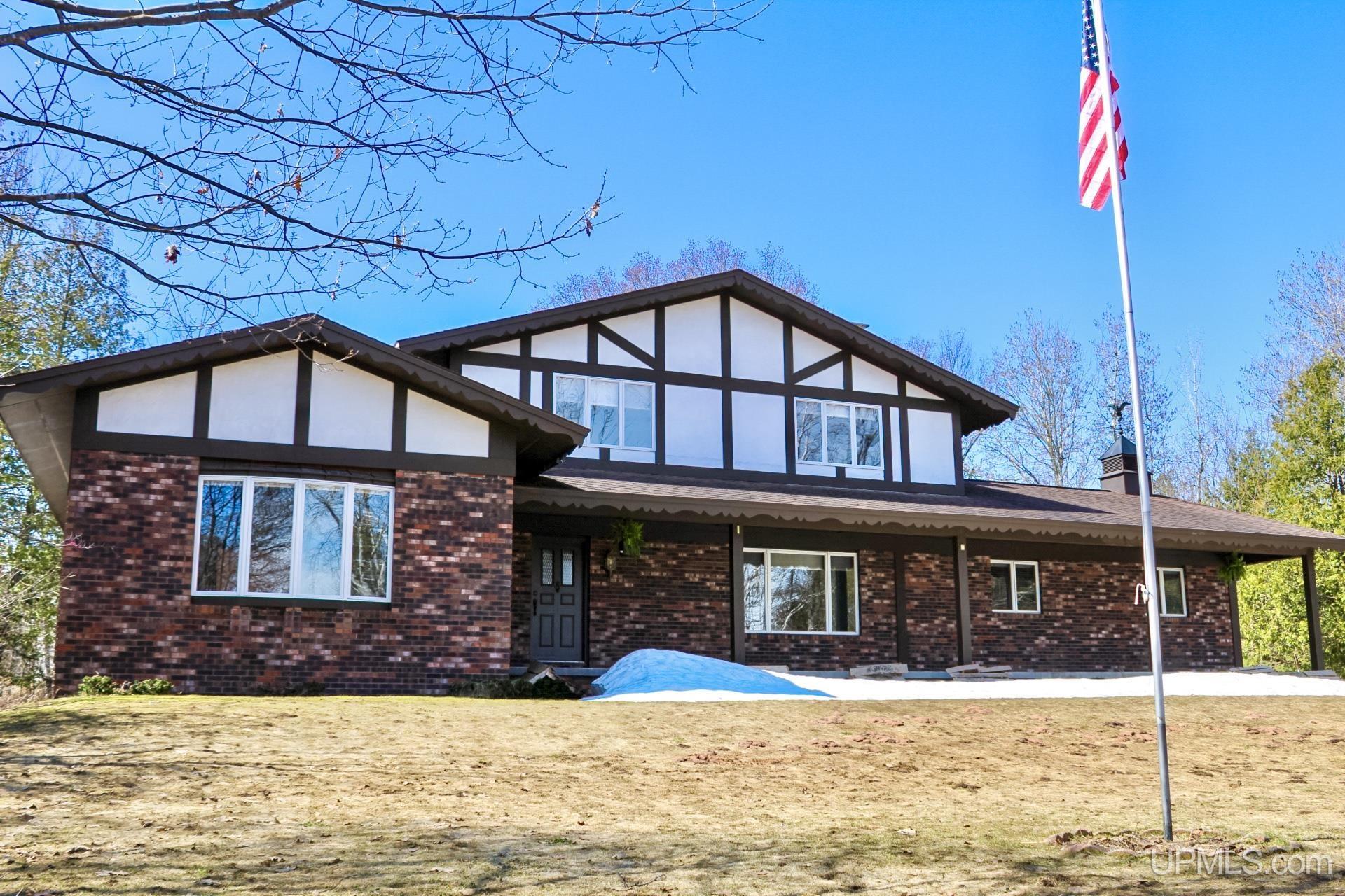 1005 11th Avenue, Houghton, MI, 49931