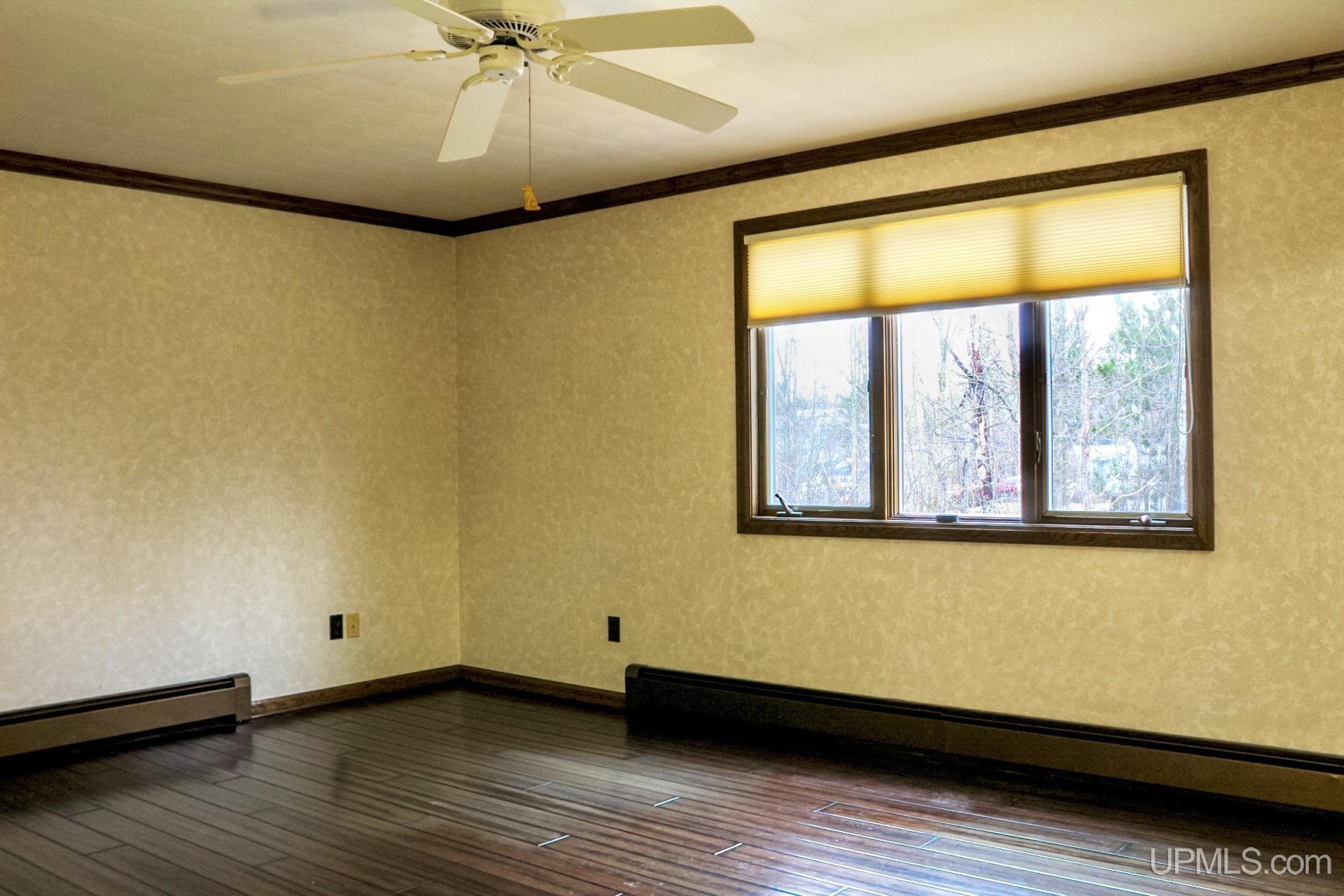 1005 11th Avenue, Houghton, MI, 49931