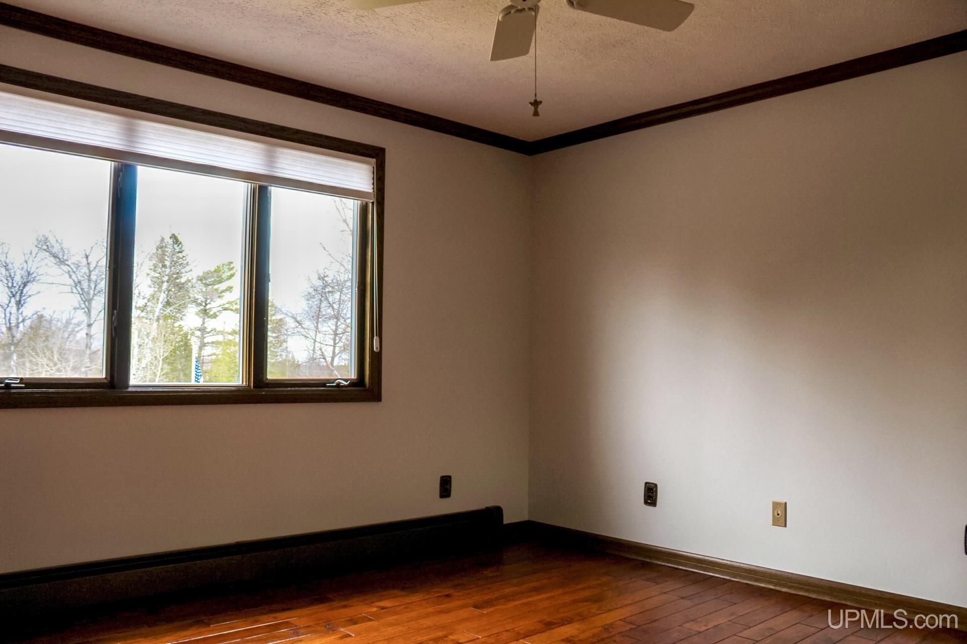 1005 11th Avenue, Houghton, MI, 49931