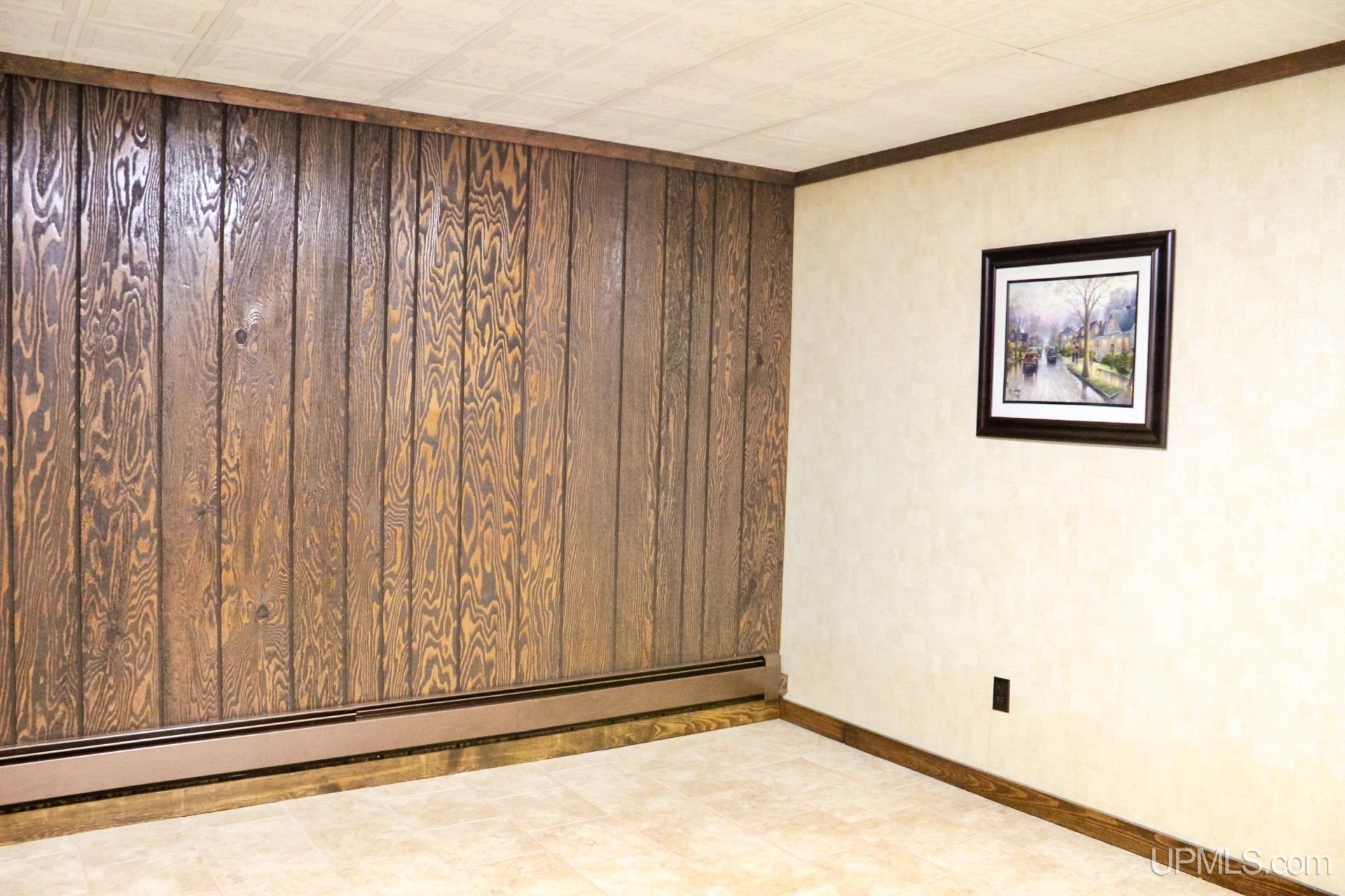 1005 11th Avenue, Houghton, MI, 49931