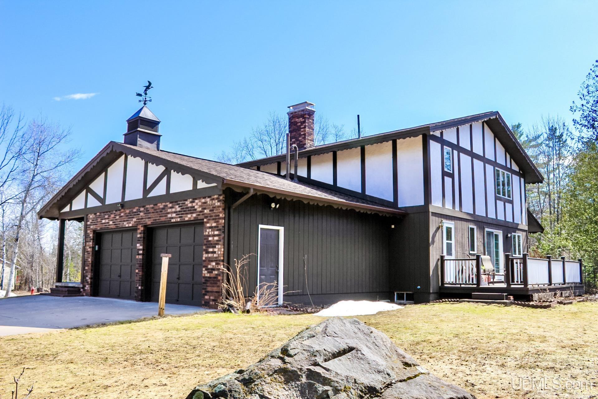 1005 11th Avenue, Houghton, MI, 49931