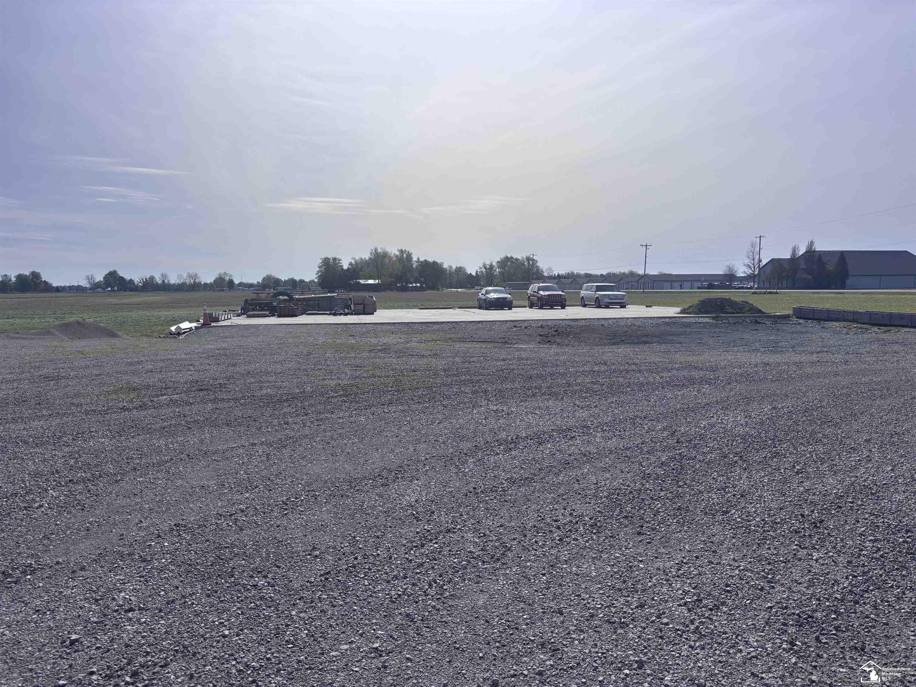 8302 E Us 223 Highway, Palmyra, MI, 49228