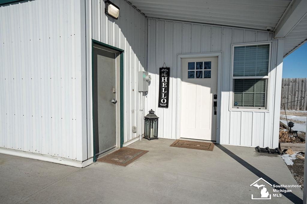 8302 E Us 223 Highway, Palmyra, MI, 49228