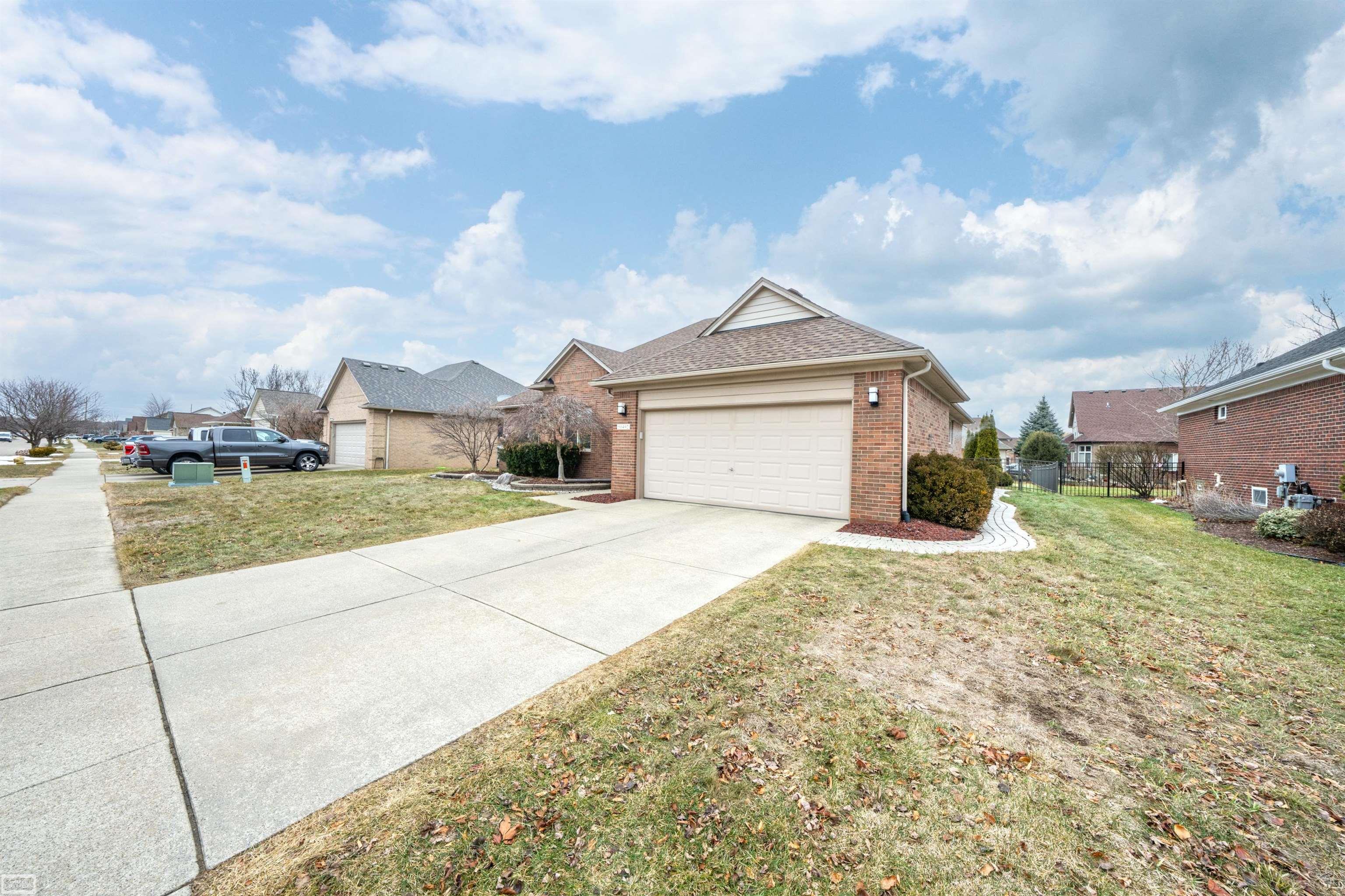 50492 Alden Drive, Macomb, MI, 48044