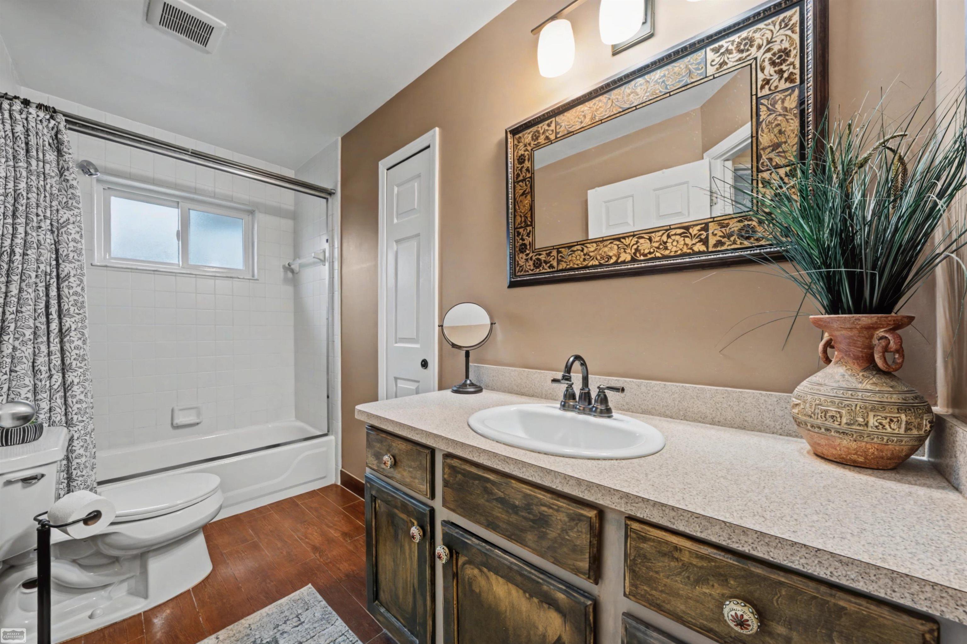 50492 Alden Drive, Macomb, MI, 48044