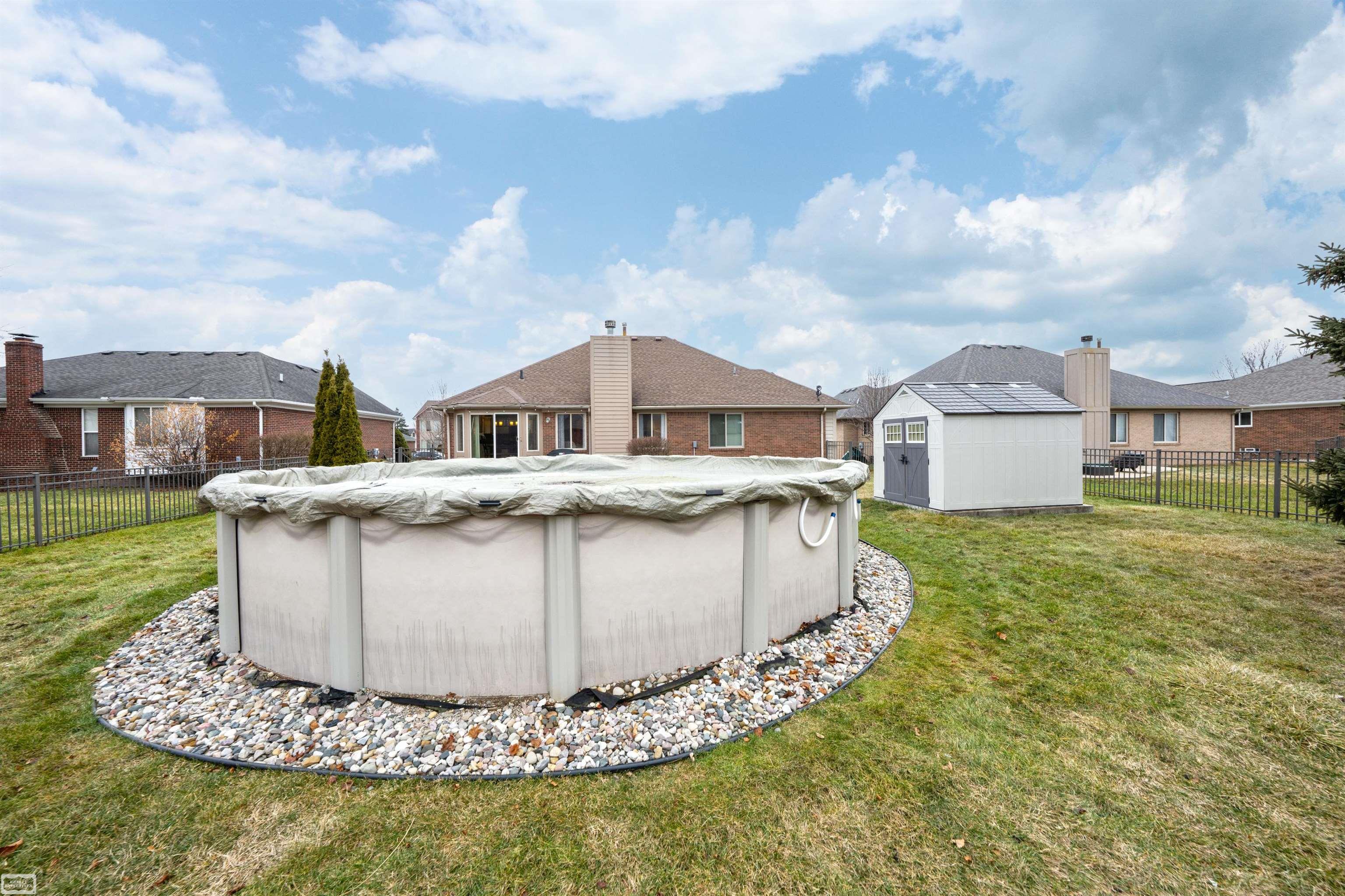 50492 Alden Drive, Macomb, MI, 48044