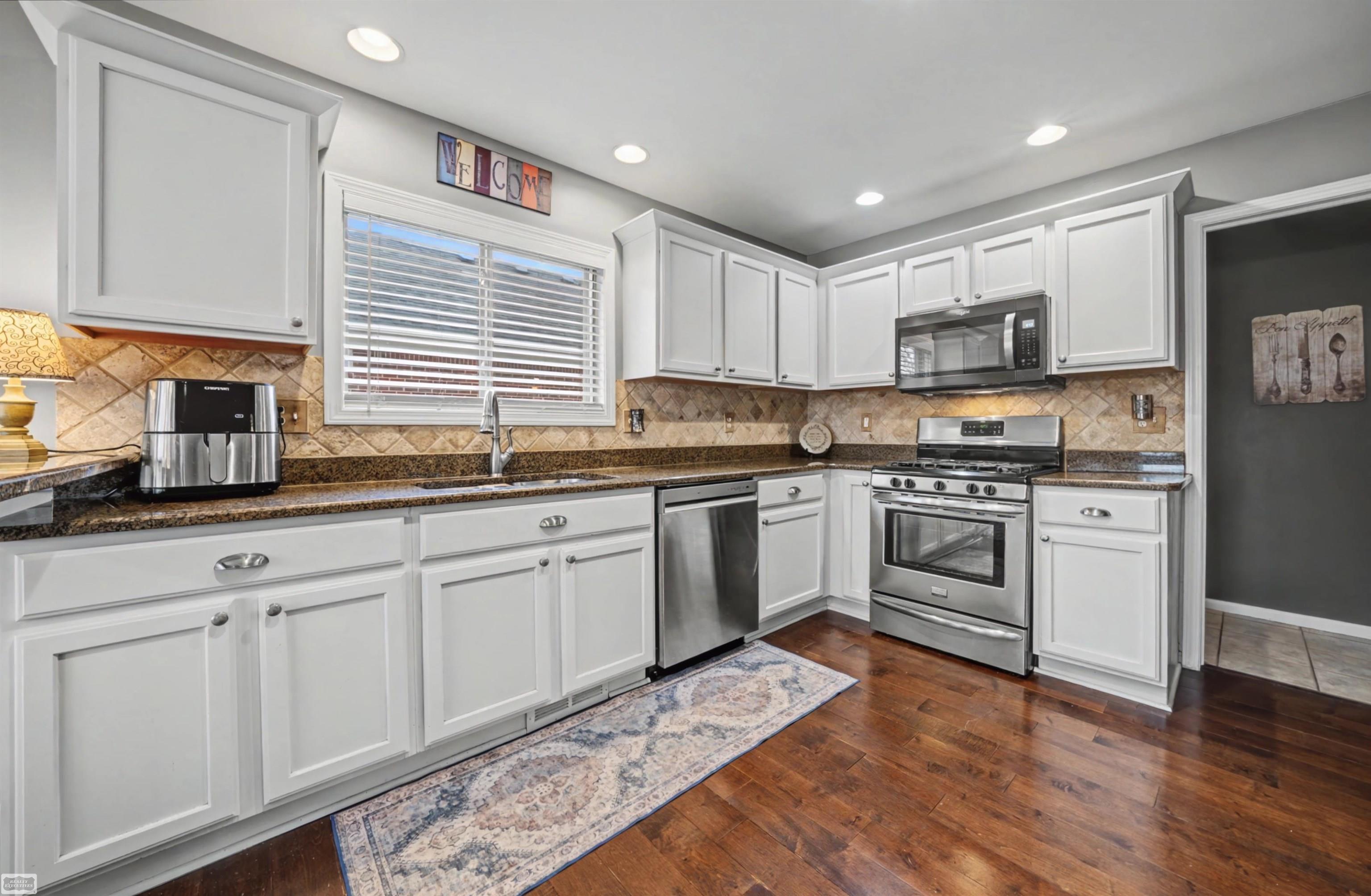 50492 Alden Drive, Macomb, MI, 48044