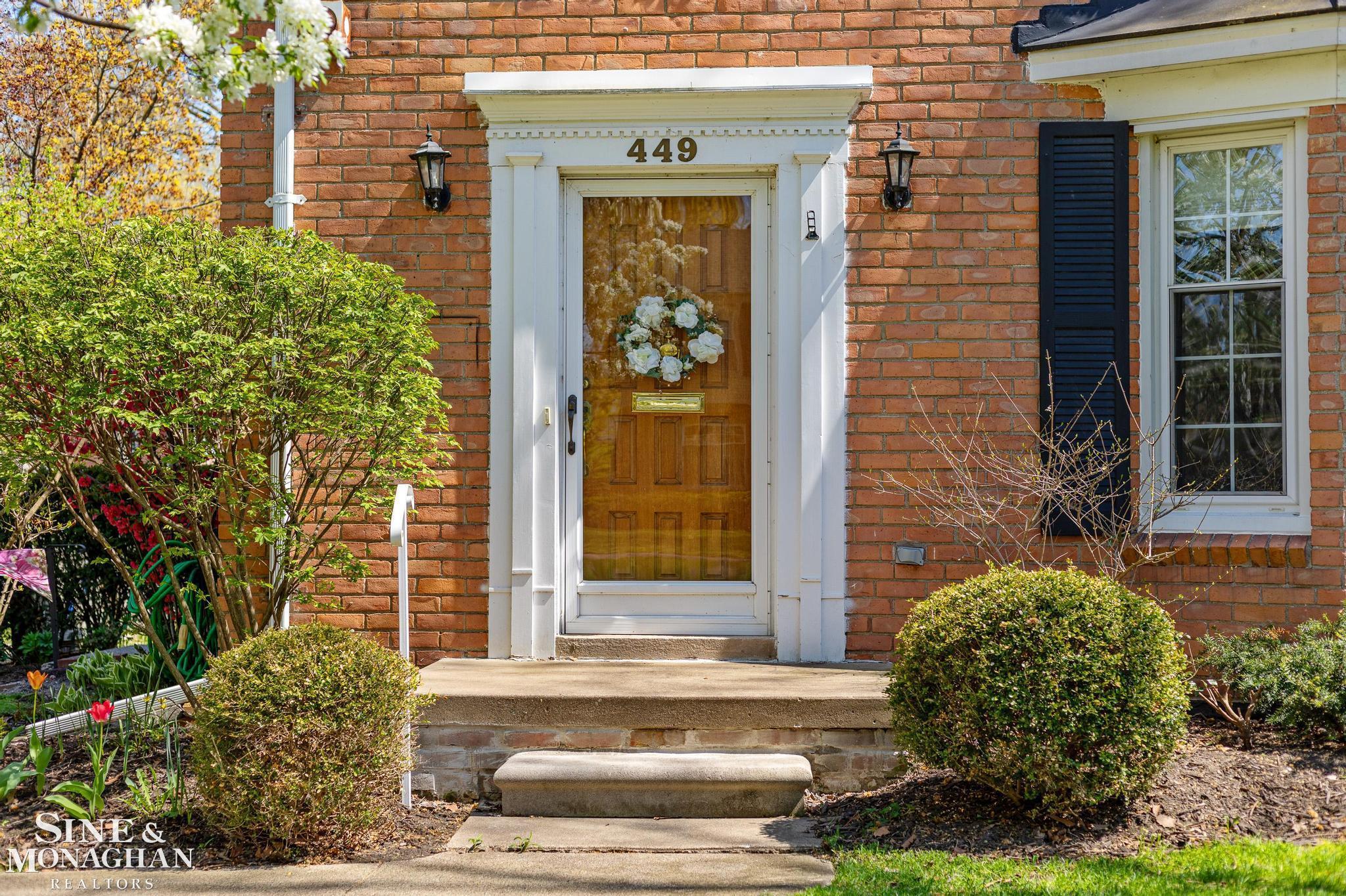 449 Allard Road, Grosse Pointe Farms, MI, 48236