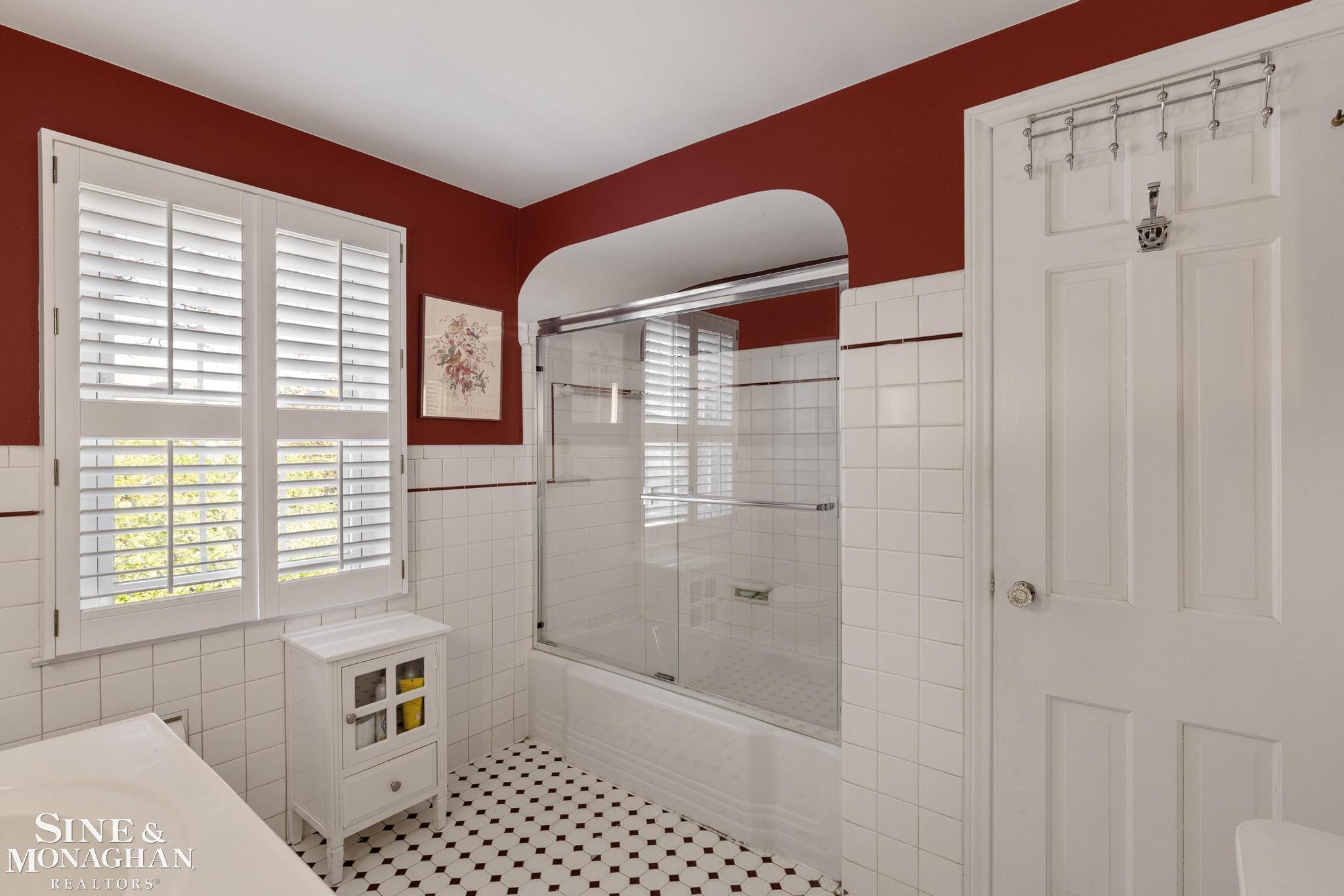 449 Allard Road, Grosse Pointe Farms, MI, 48236