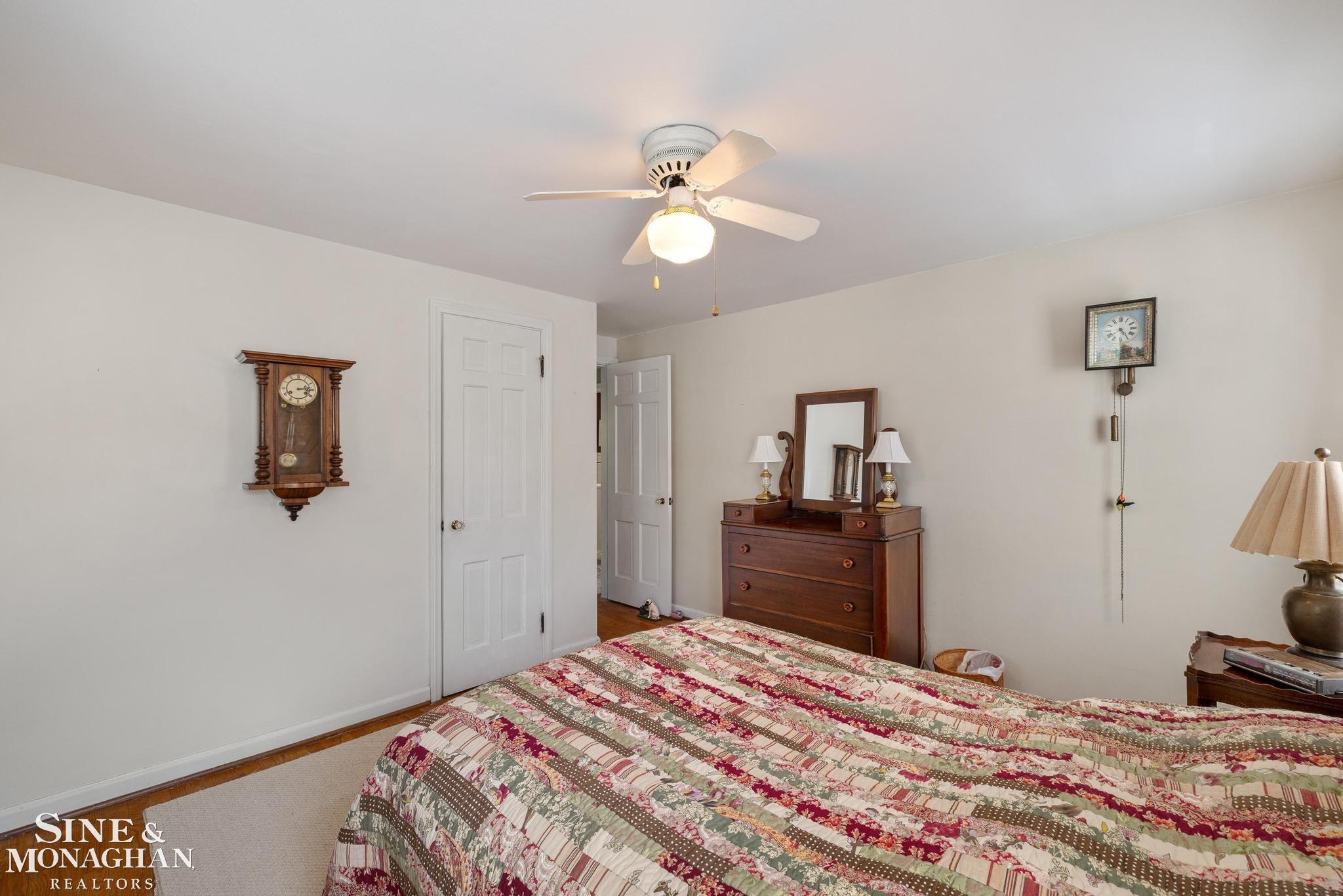 449 Allard Road, Grosse Pointe Farms, MI, 48236