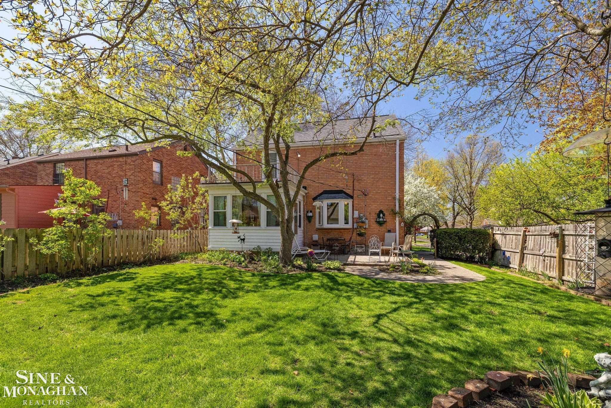 449 Allard Road, Grosse Pointe Farms, MI, 48236