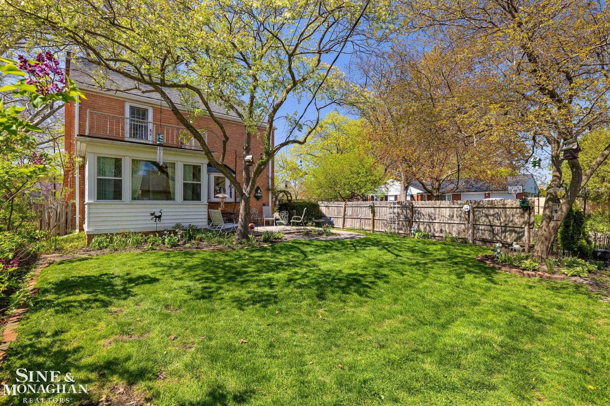 449 Allard Road, Grosse Pointe Farms, MI, 48236