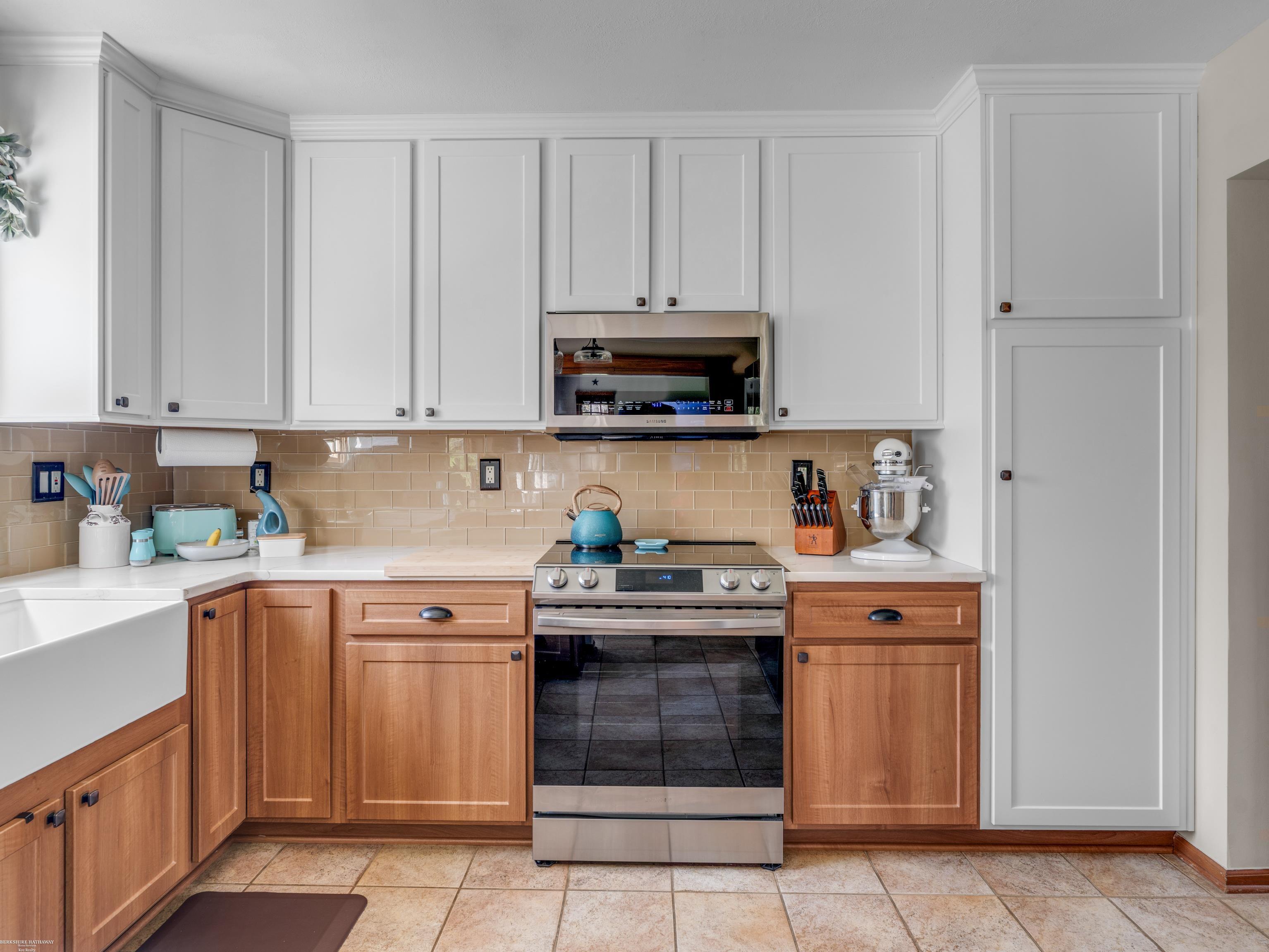 202 Donna Mae Drive, Leonard, MI, 48367