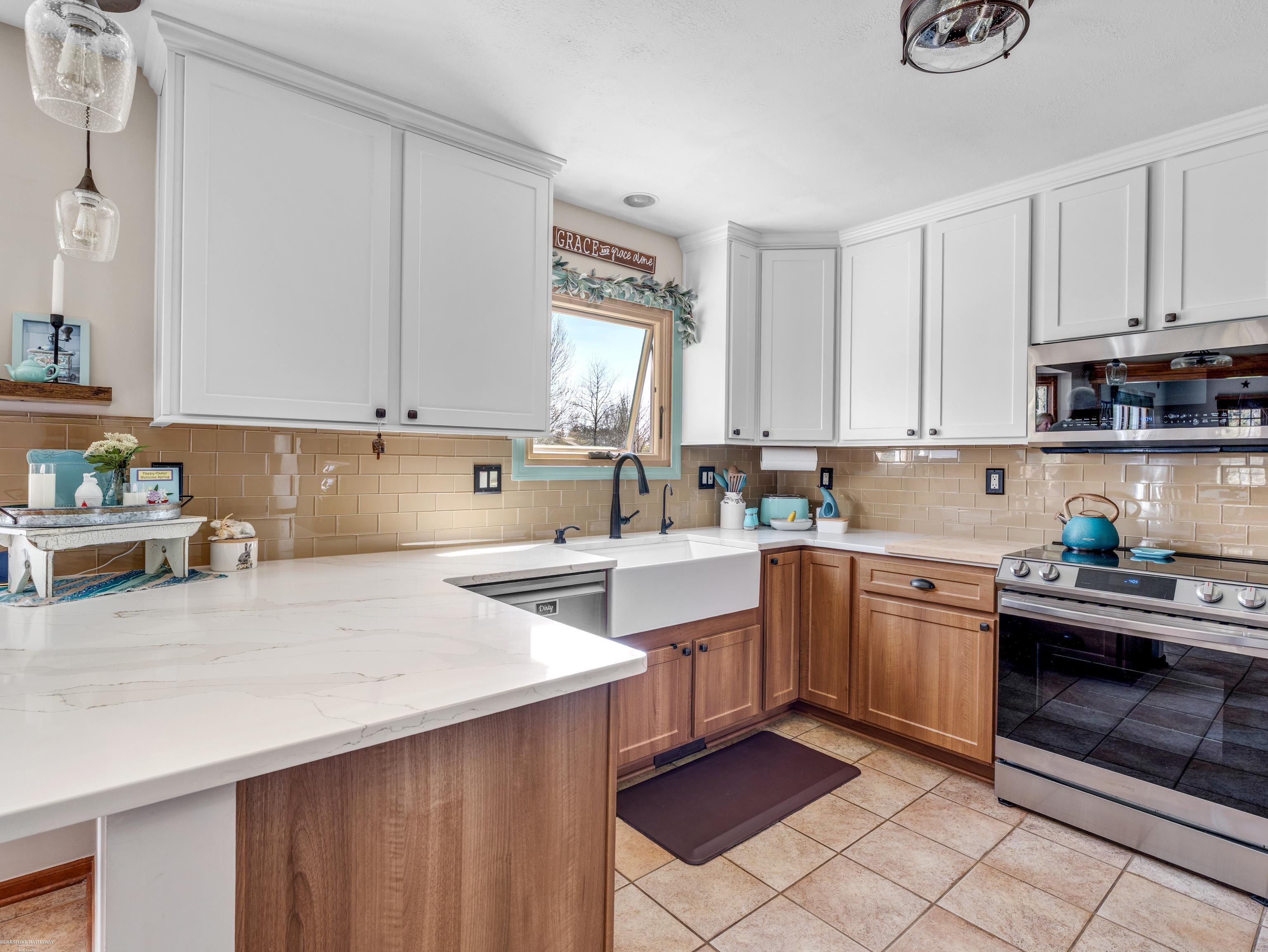 202 Donna Mae Drive, Leonard, MI, 48367