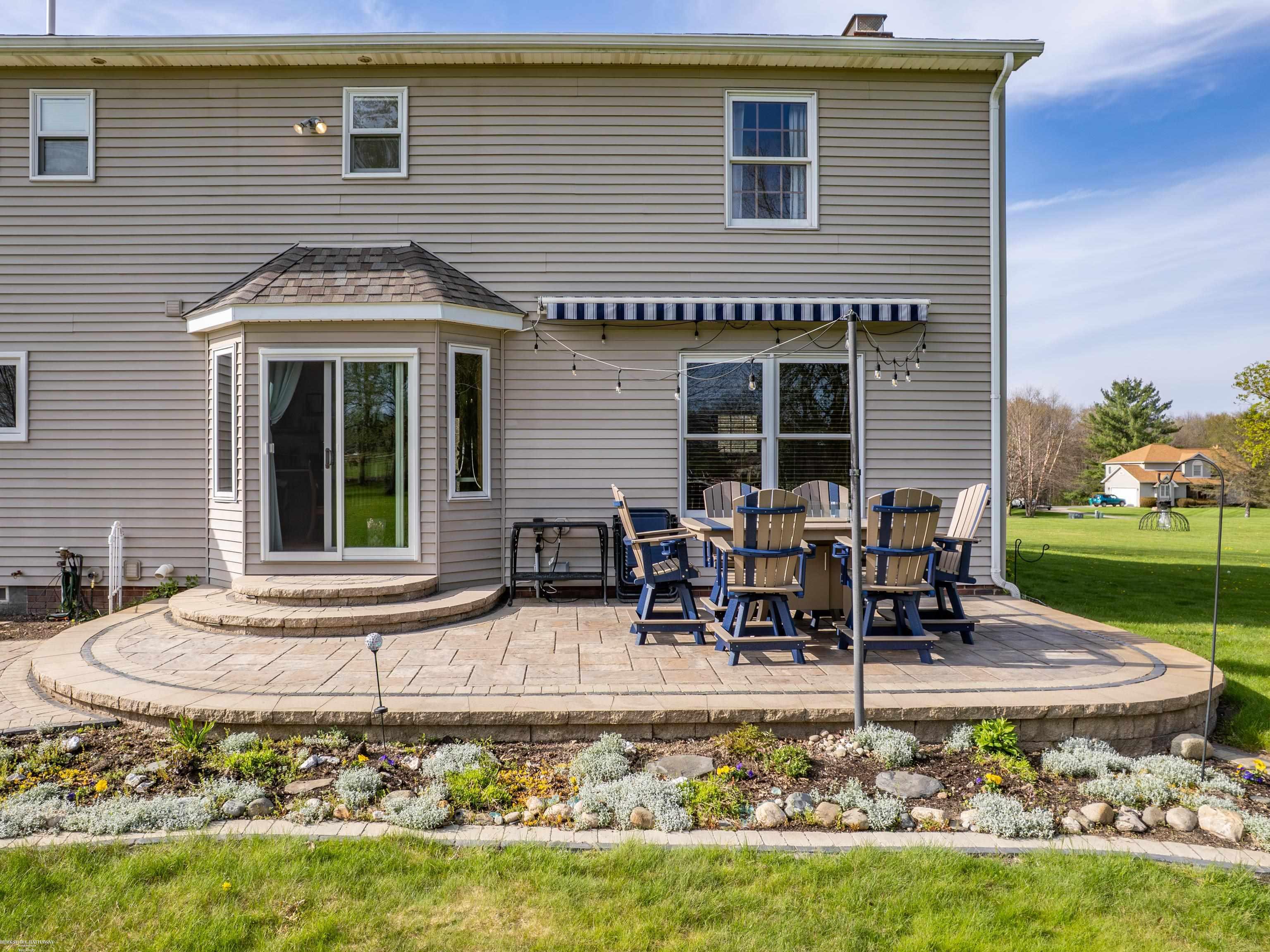 202 Donna Mae Drive, Leonard, MI, 48367