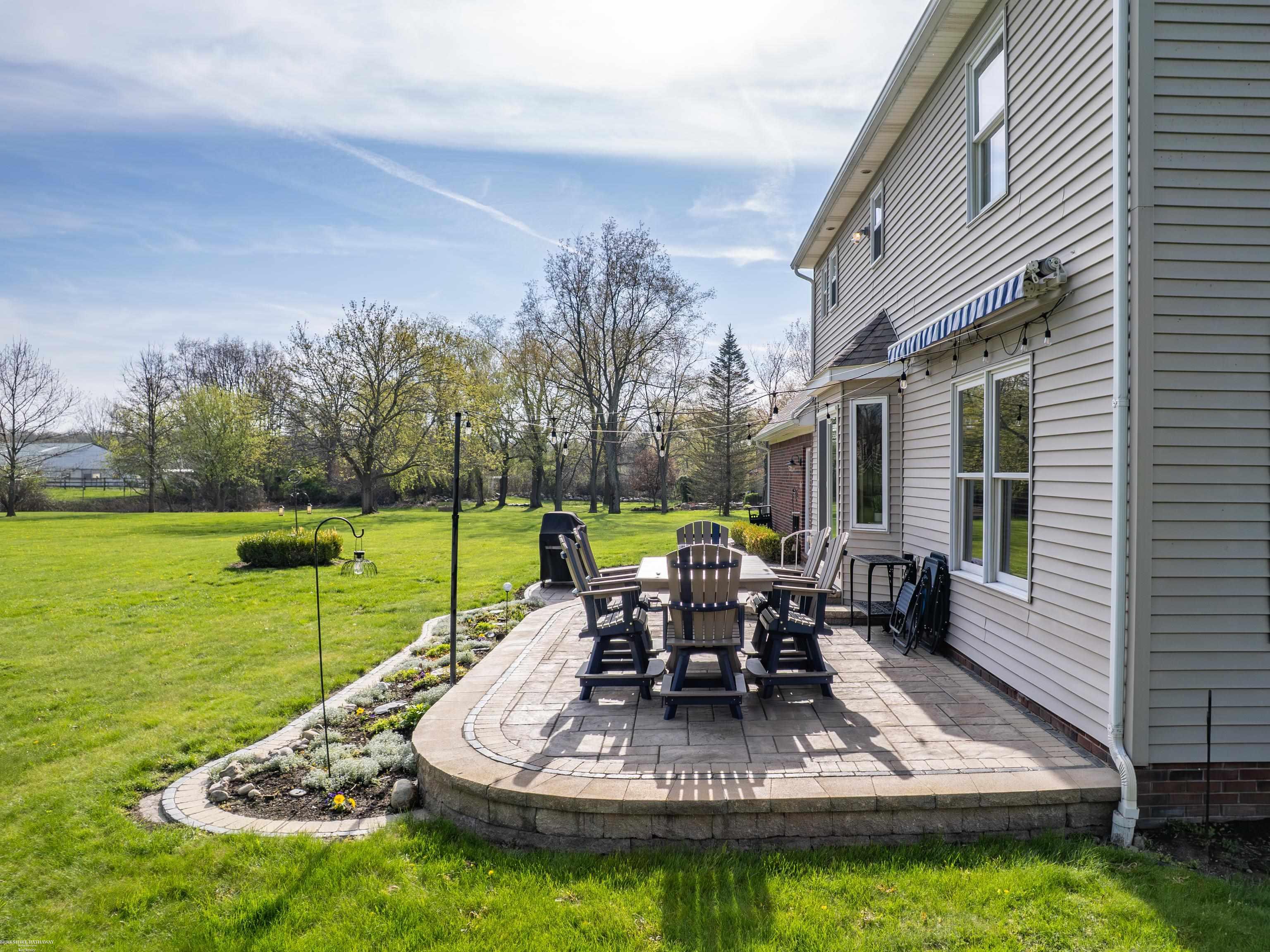 202 Donna Mae Drive, Leonard, MI, 48367