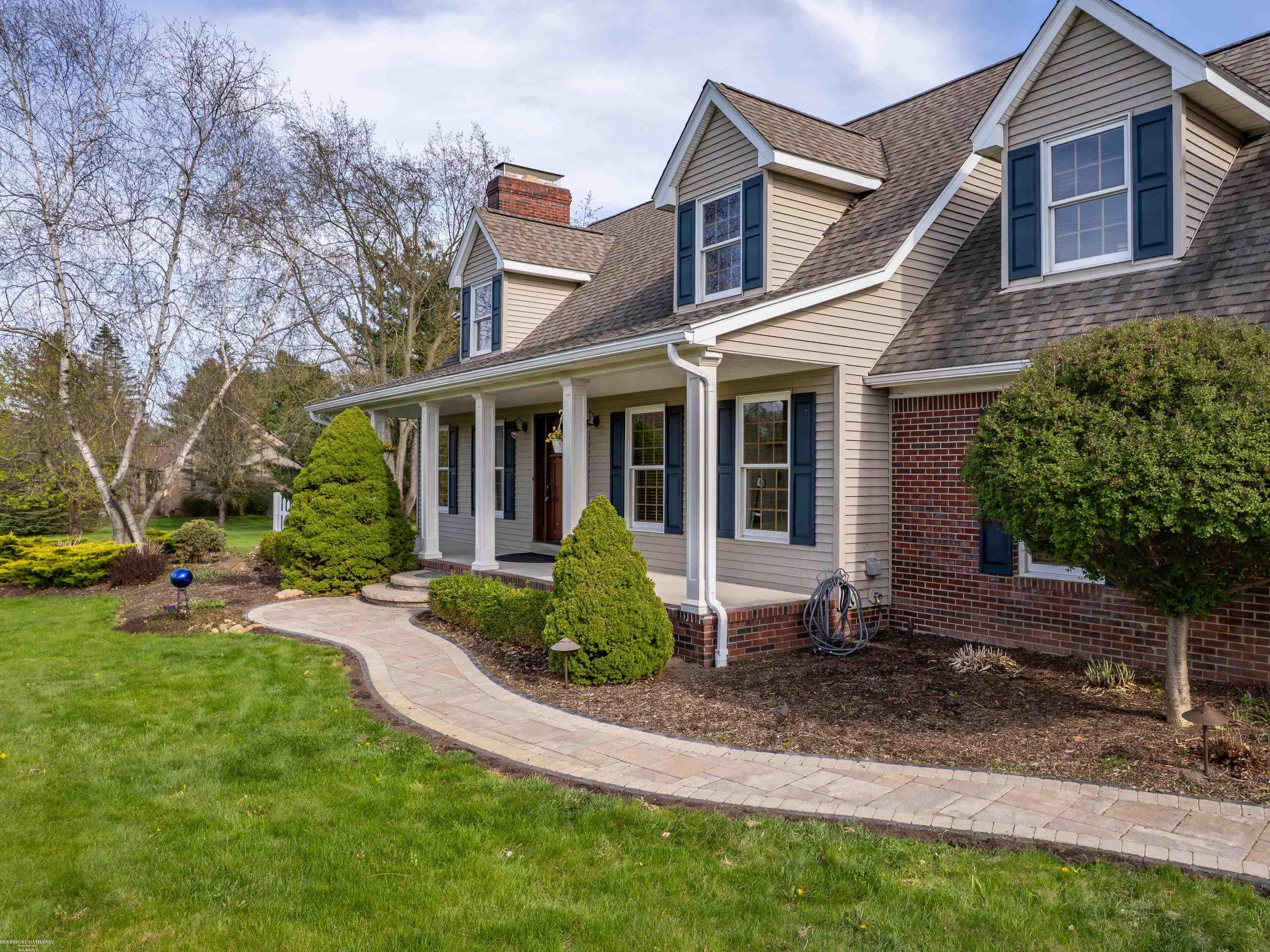 202 Donna Mae Drive, Leonard, MI, 48367