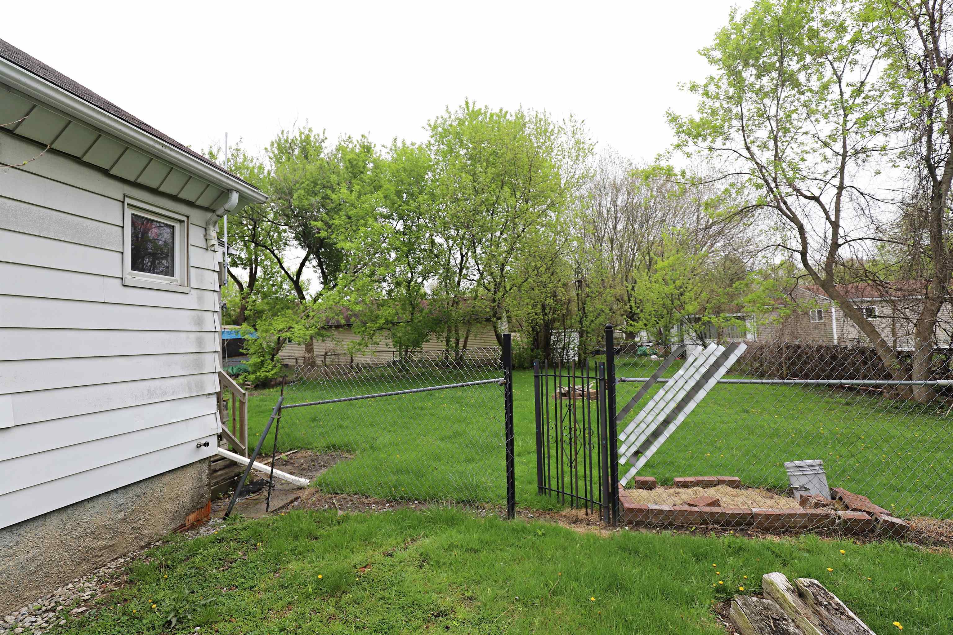 2807 Camden Avenue, Flint, MI, 48507