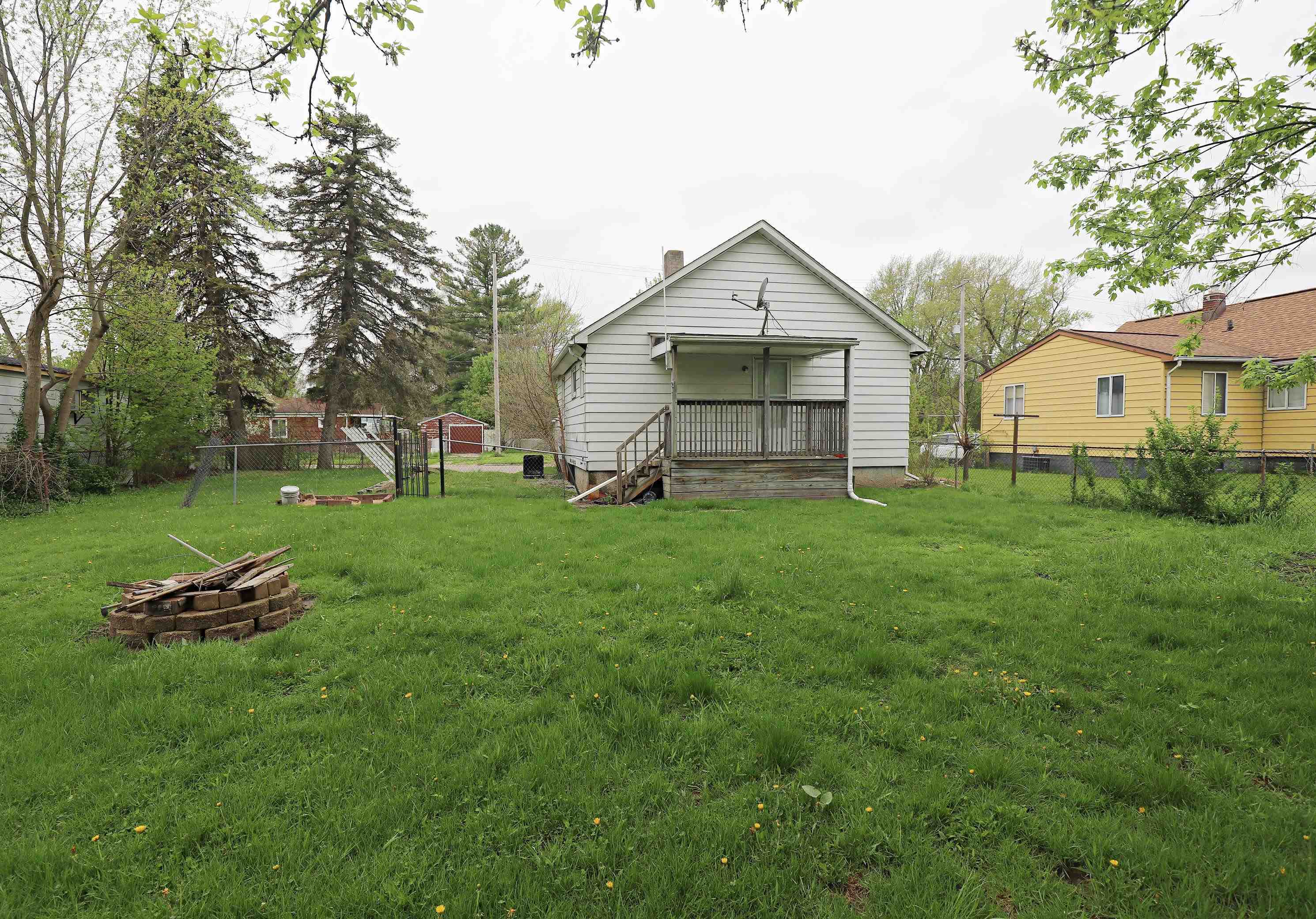 2807 Camden Avenue, Flint, MI, 48507
