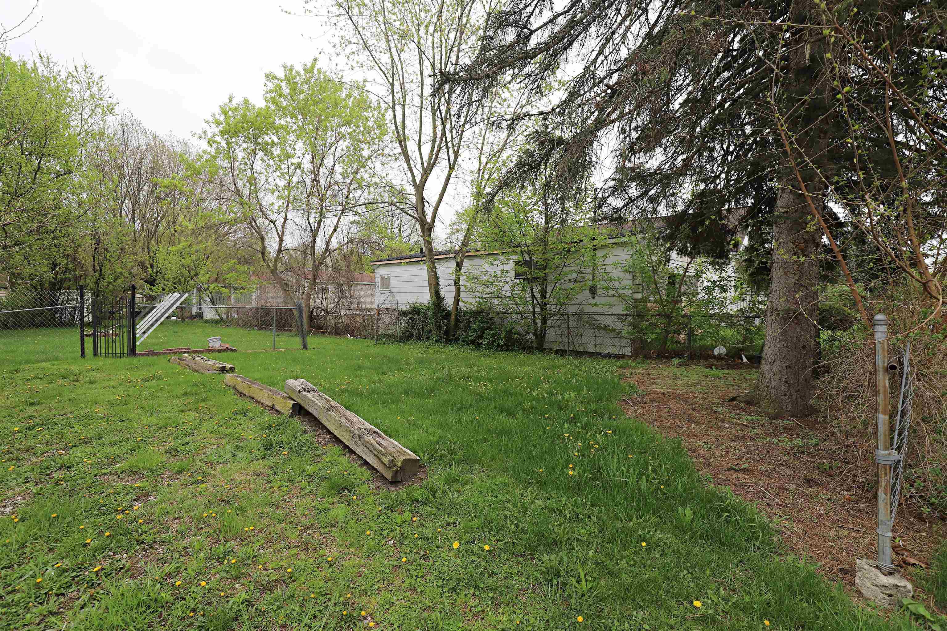 2807 Camden Avenue, Flint, MI, 48507
