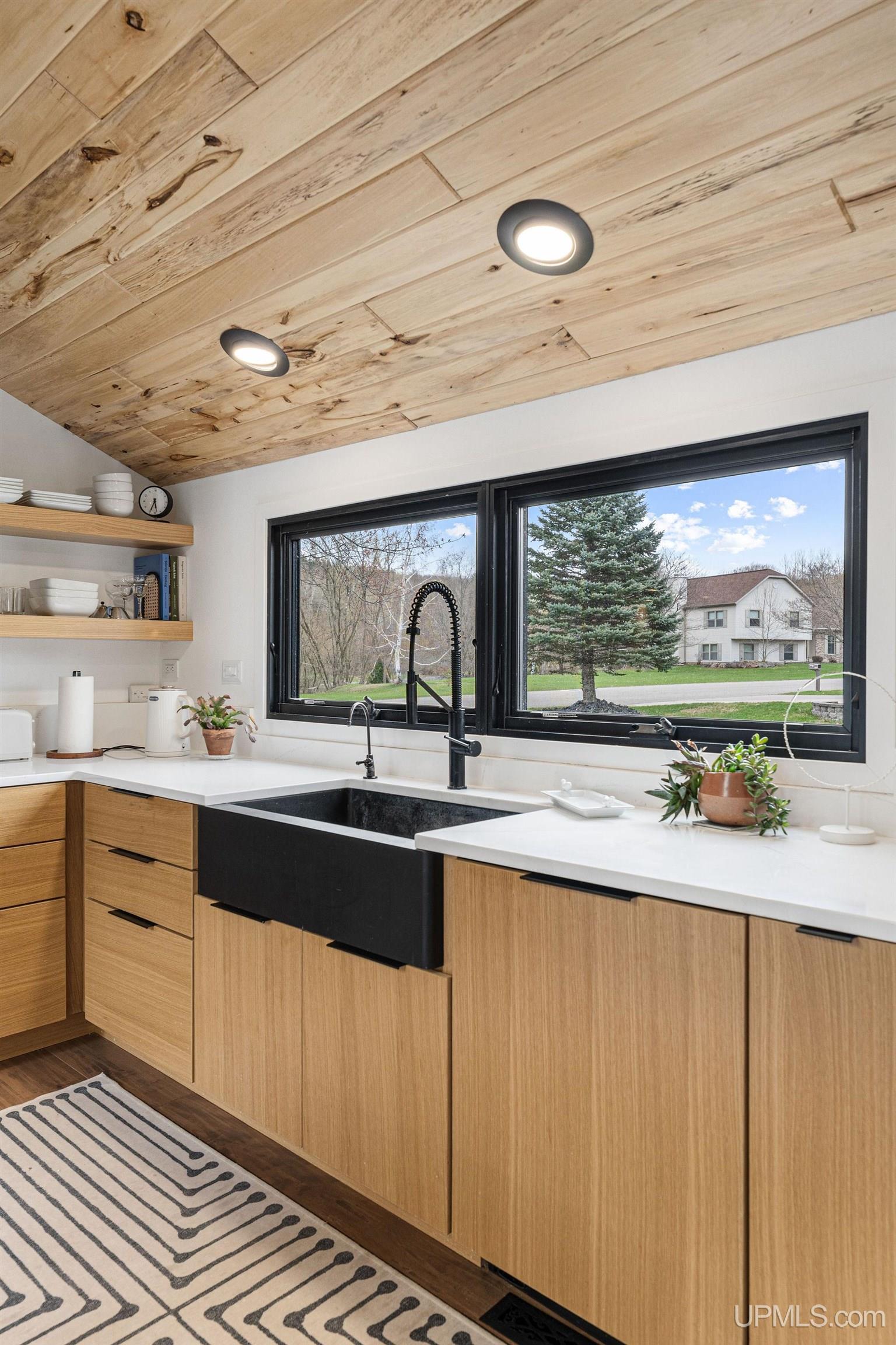 1035 E E Street, Iron Mountain, MI, 49801
