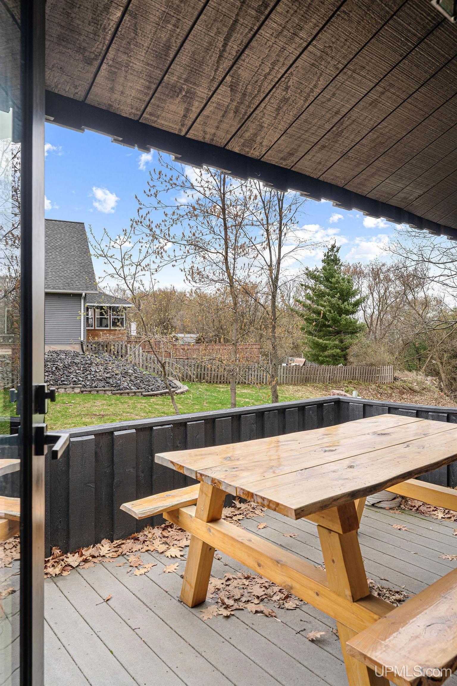 1035 E E Street, Iron Mountain, MI, 49801