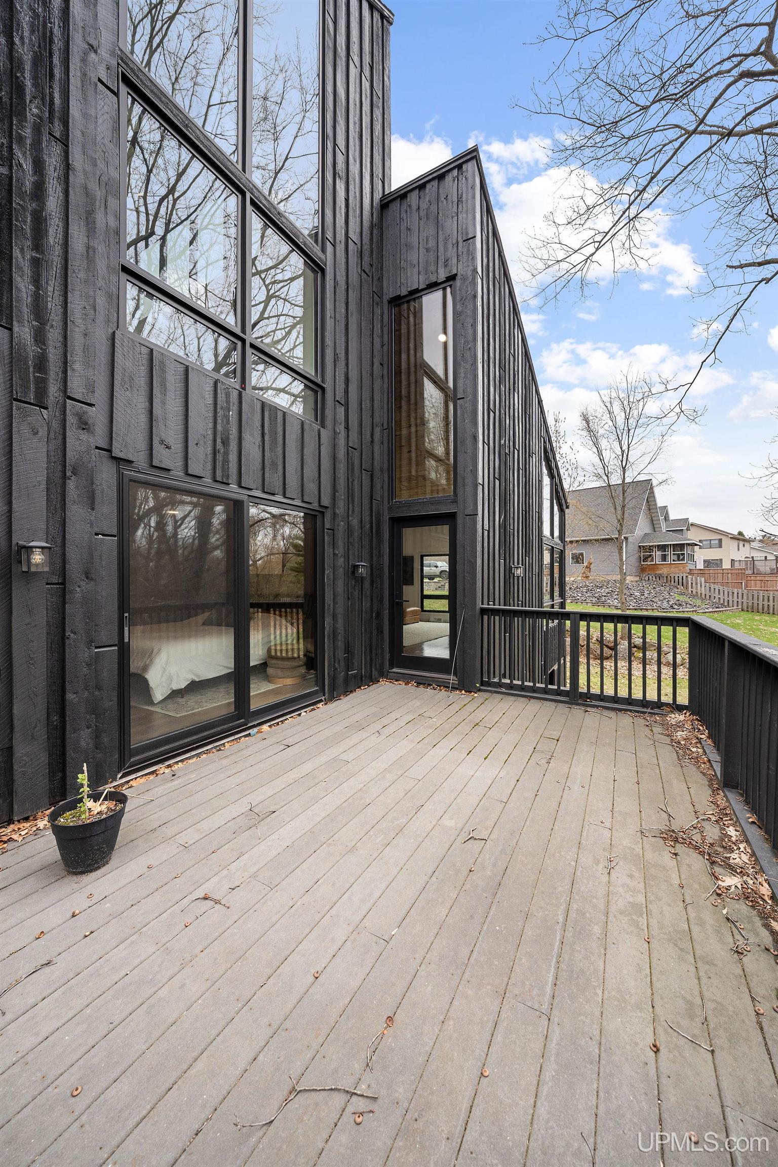 1035 E E Street, Iron Mountain, MI, 49801