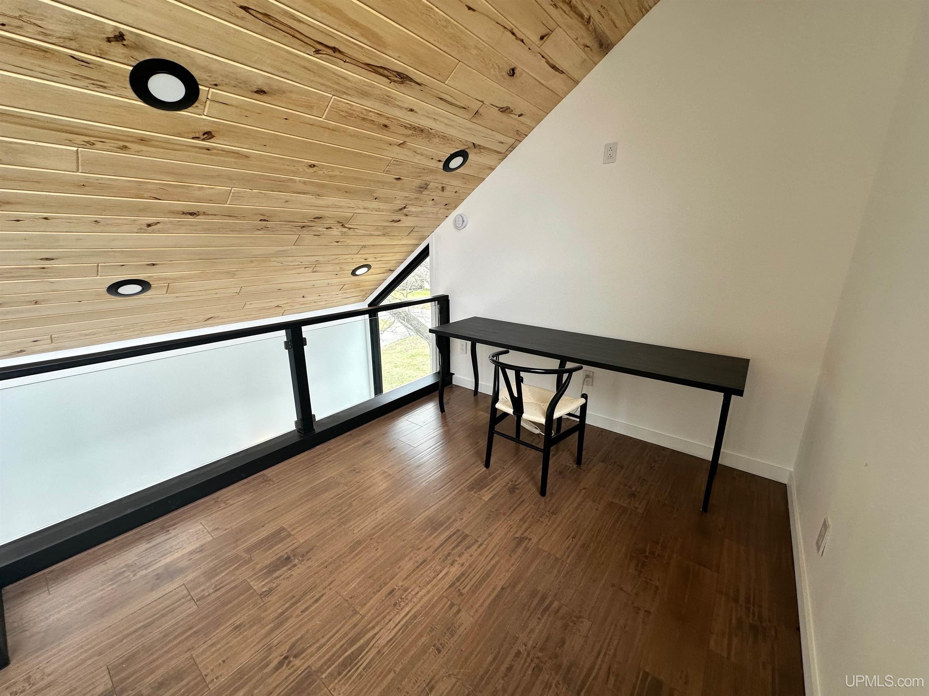 1035 E E Street, Iron Mountain, MI, 49801