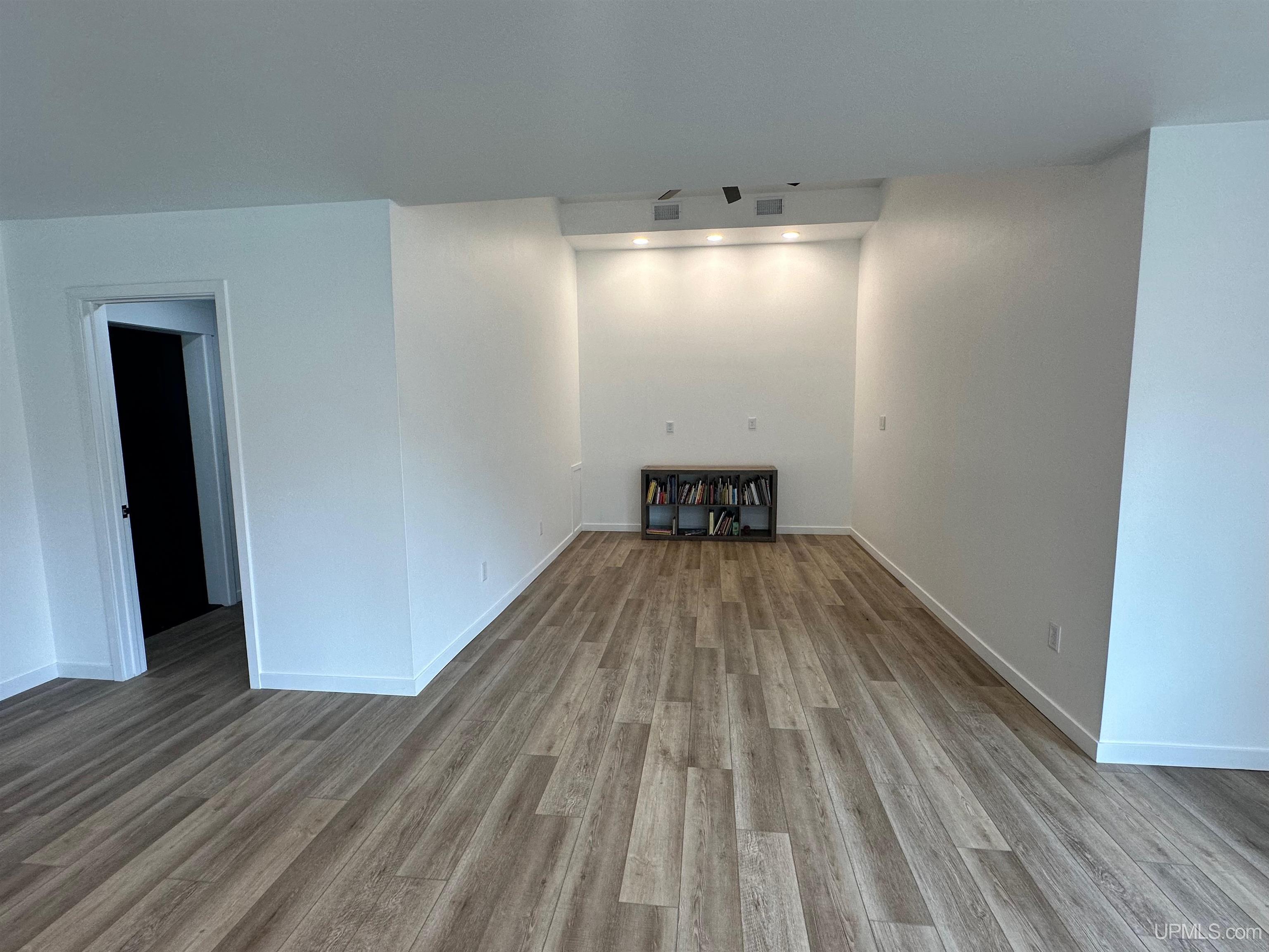 1035 E E Street, Iron Mountain, MI, 49801