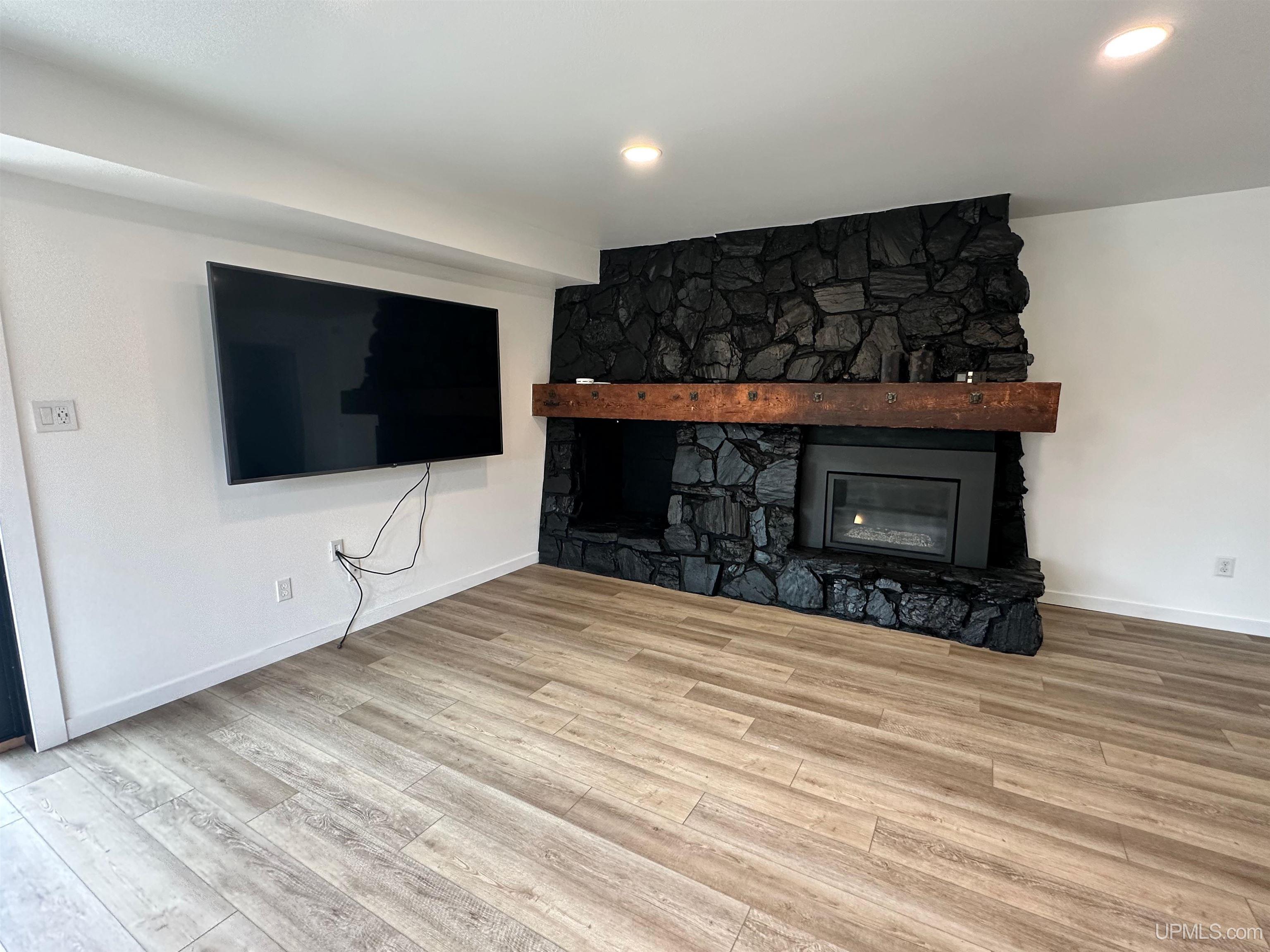 1035 E E Street, Iron Mountain, MI, 49801