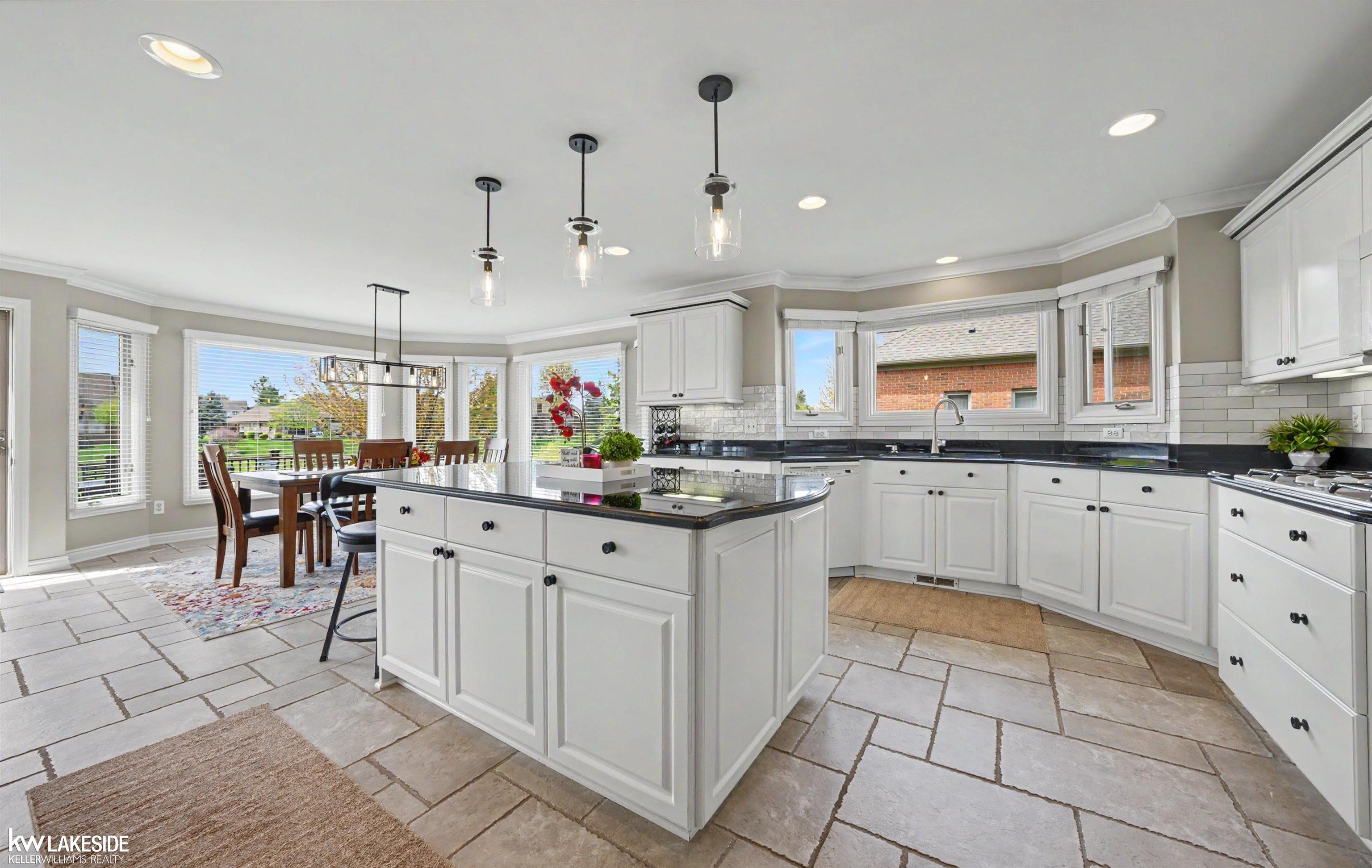 47843 Milonas Drive, Shelby Twp, MI, 48315