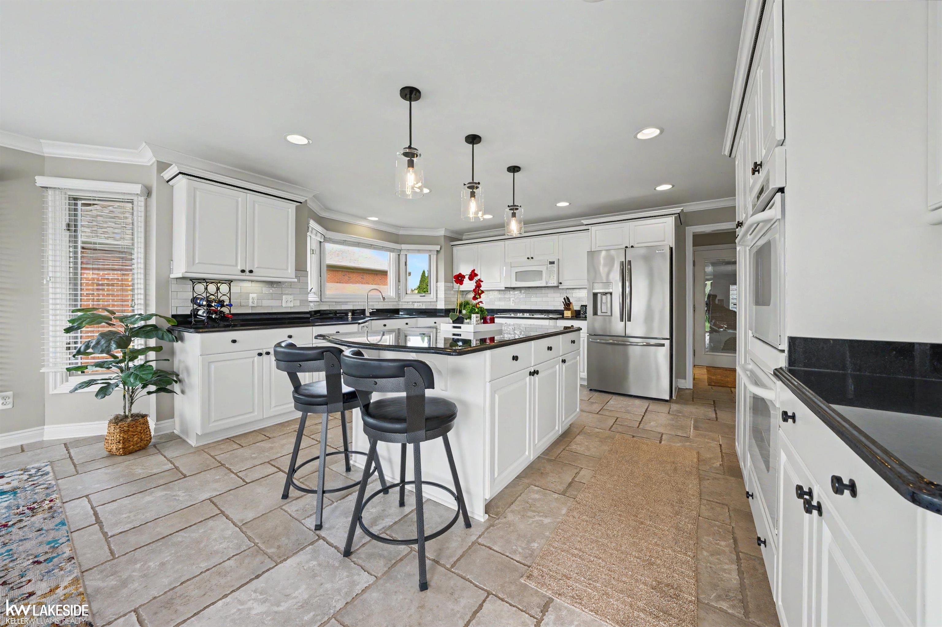 47843 Milonas Drive, Shelby Twp, MI, 48315
