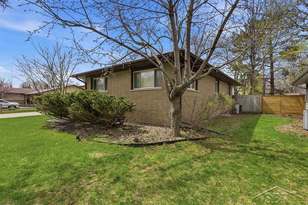 2811 Dina Street, Midland, MI, 48642