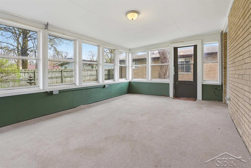 2811 Dina Street, Midland, MI, 48642
