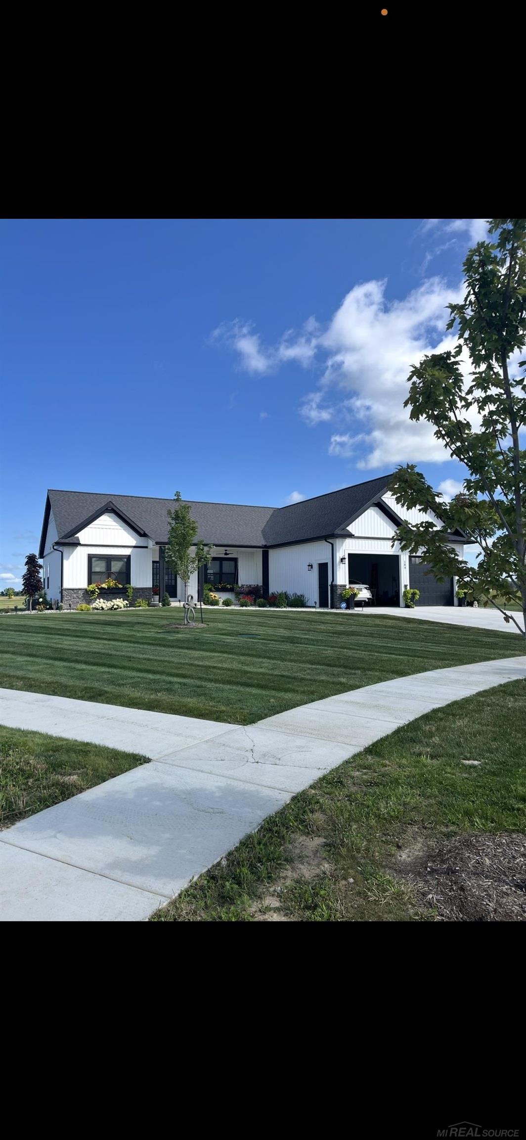 184 N Queens Creek Drive, Frankenmuth, MI, 48734