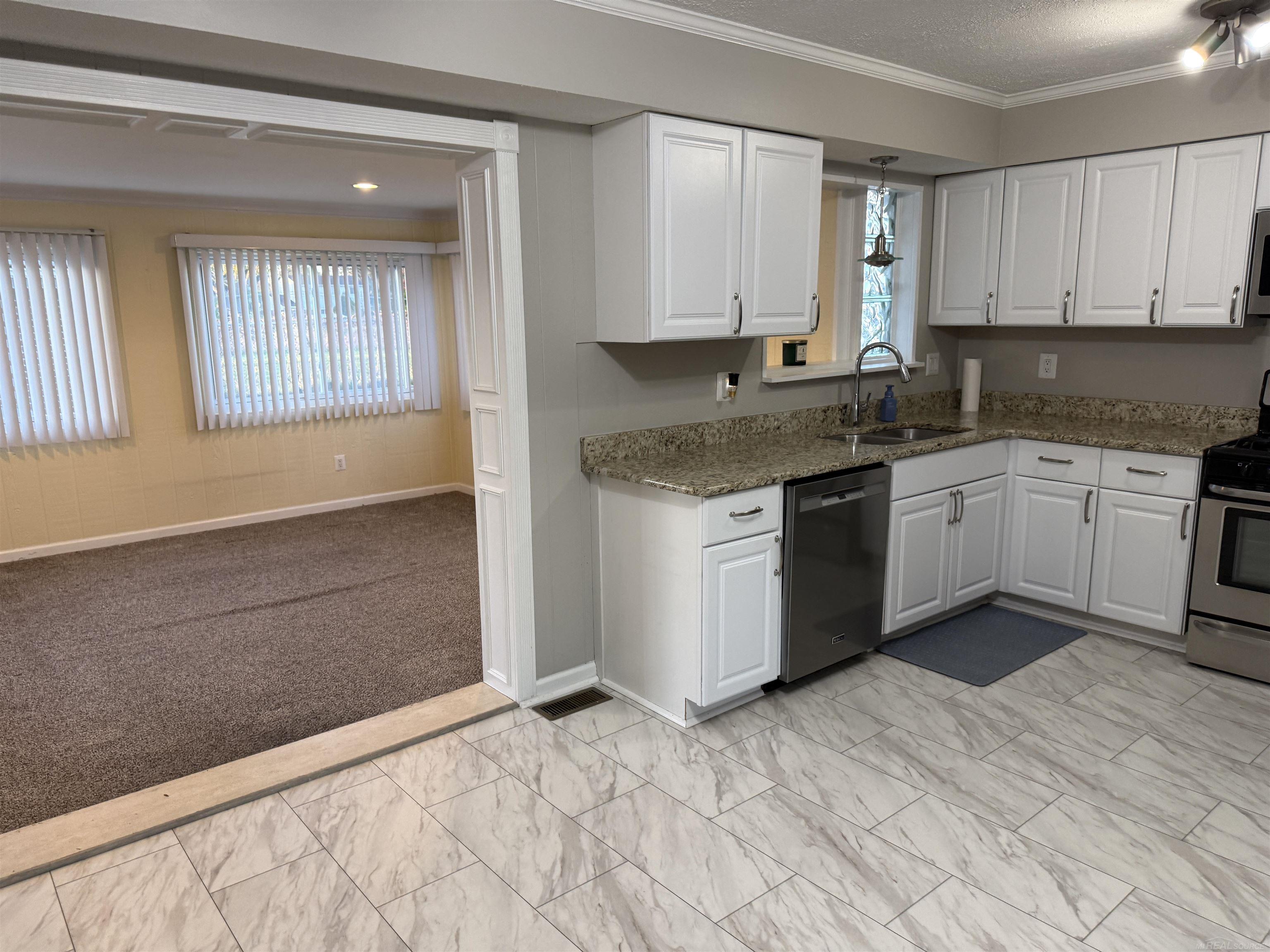 11641 Brougham Drive, Sterling Heights, MI, 48312