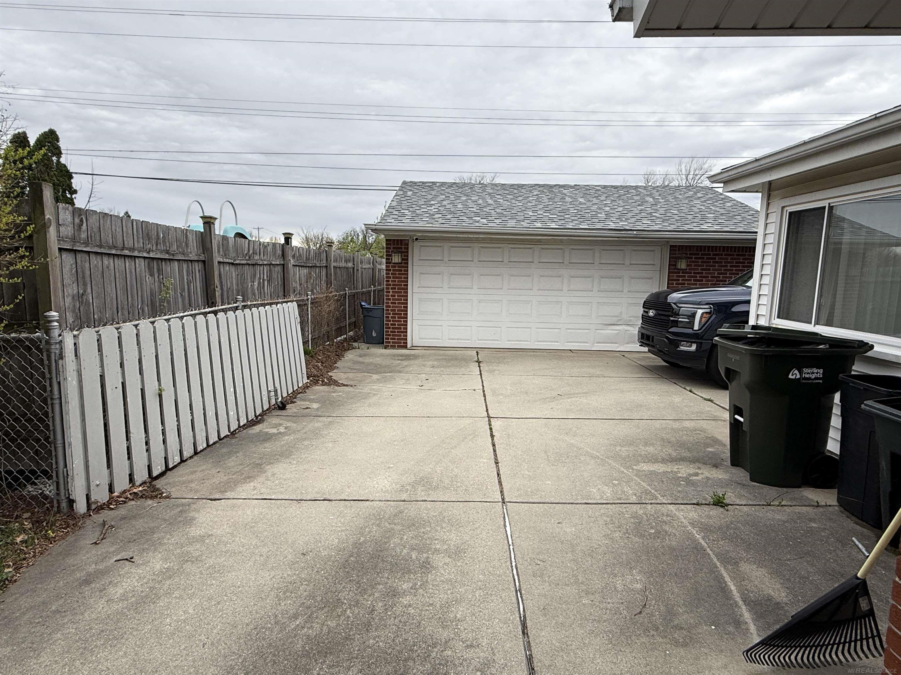 11641 Brougham Drive, Sterling Heights, MI, 48312