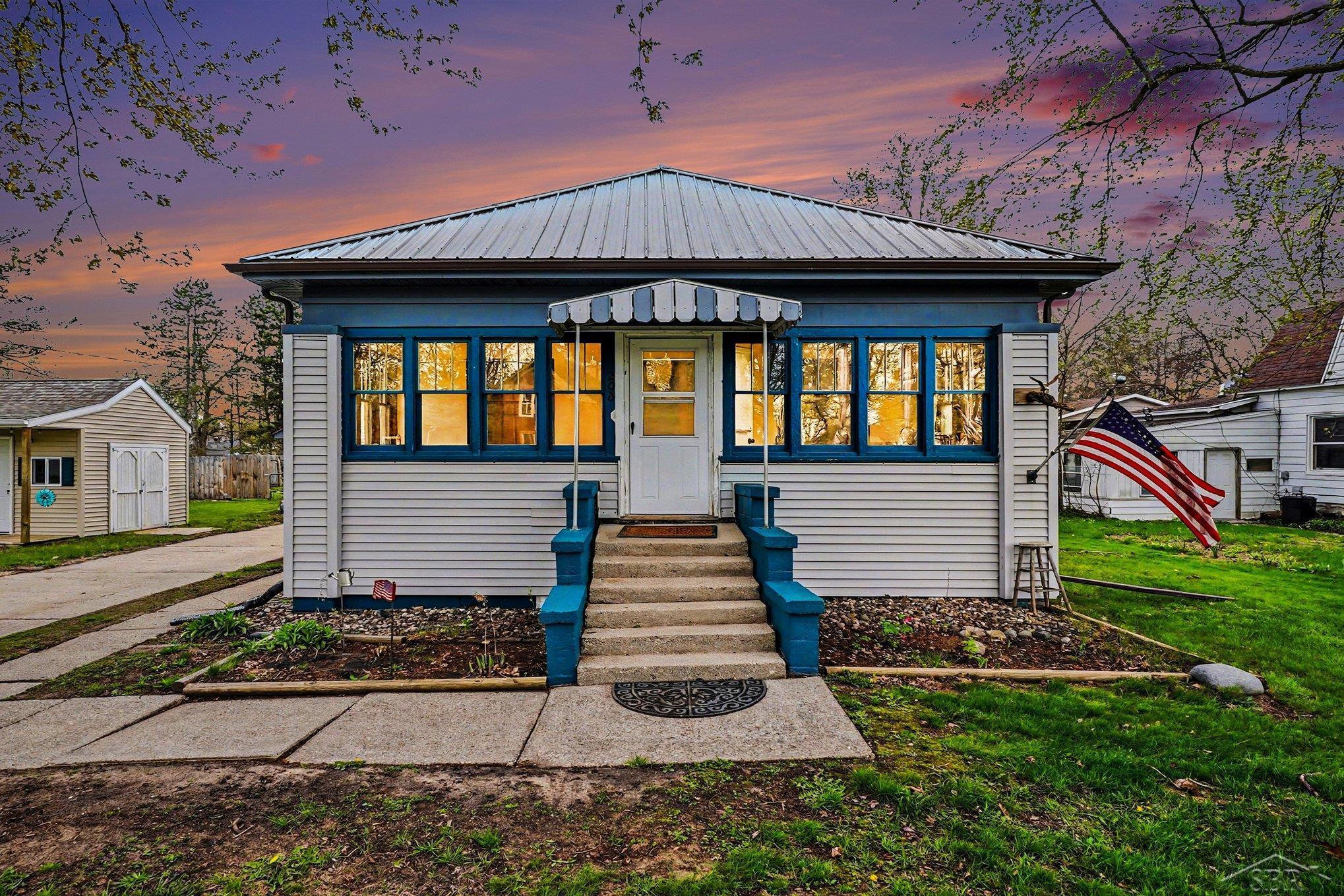 206 S Maple Street, Hemlock, MI, 48626