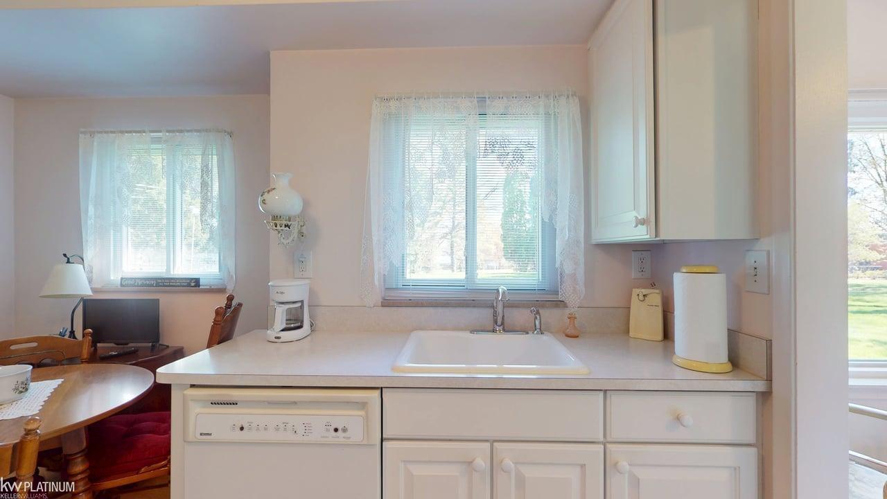 1331 Fieldway Drive, Bloomfield Hills, MI, 48302
