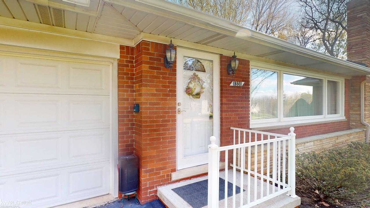 1331 Fieldway Drive, Bloomfield Hills, MI, 48302